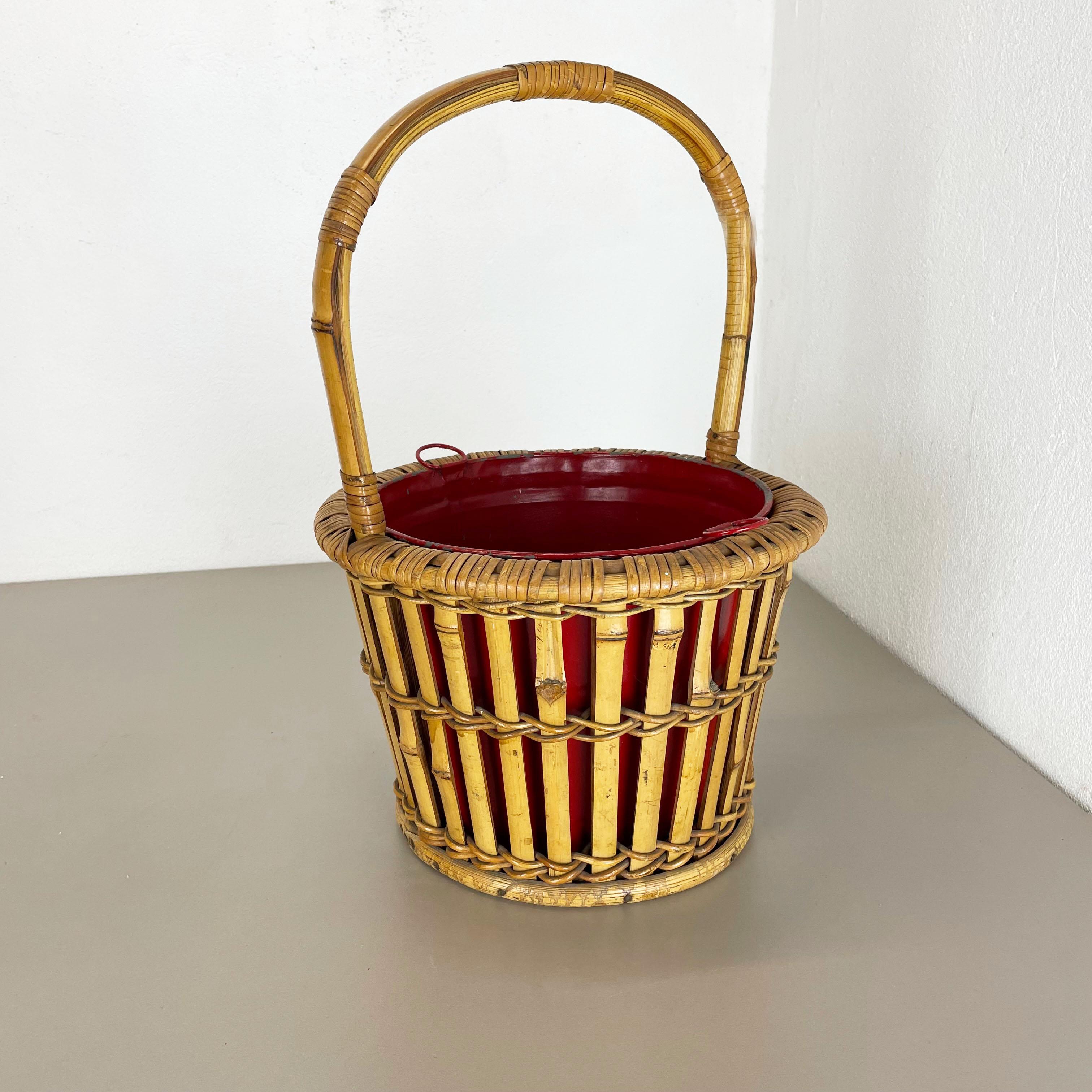 Article:

modernist bamboo and metal plant pot stand


Origin:

France


Decade:

1960s


Description:

This original modernist plant pot stand element was produced in the 1960s in France. the base element is made of bamboo and