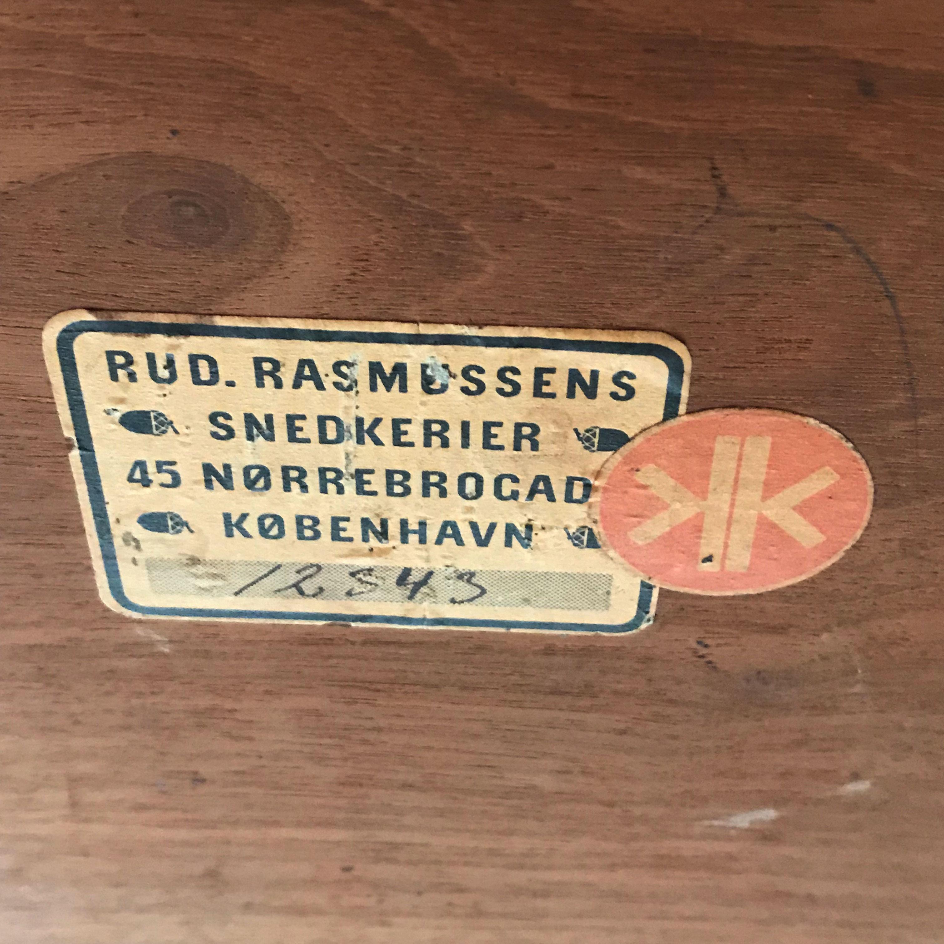 Minimalistic Coffee Mahogany Table by Kaare Klint for Rud Rasmussen Denmark 1934 For Sale 6