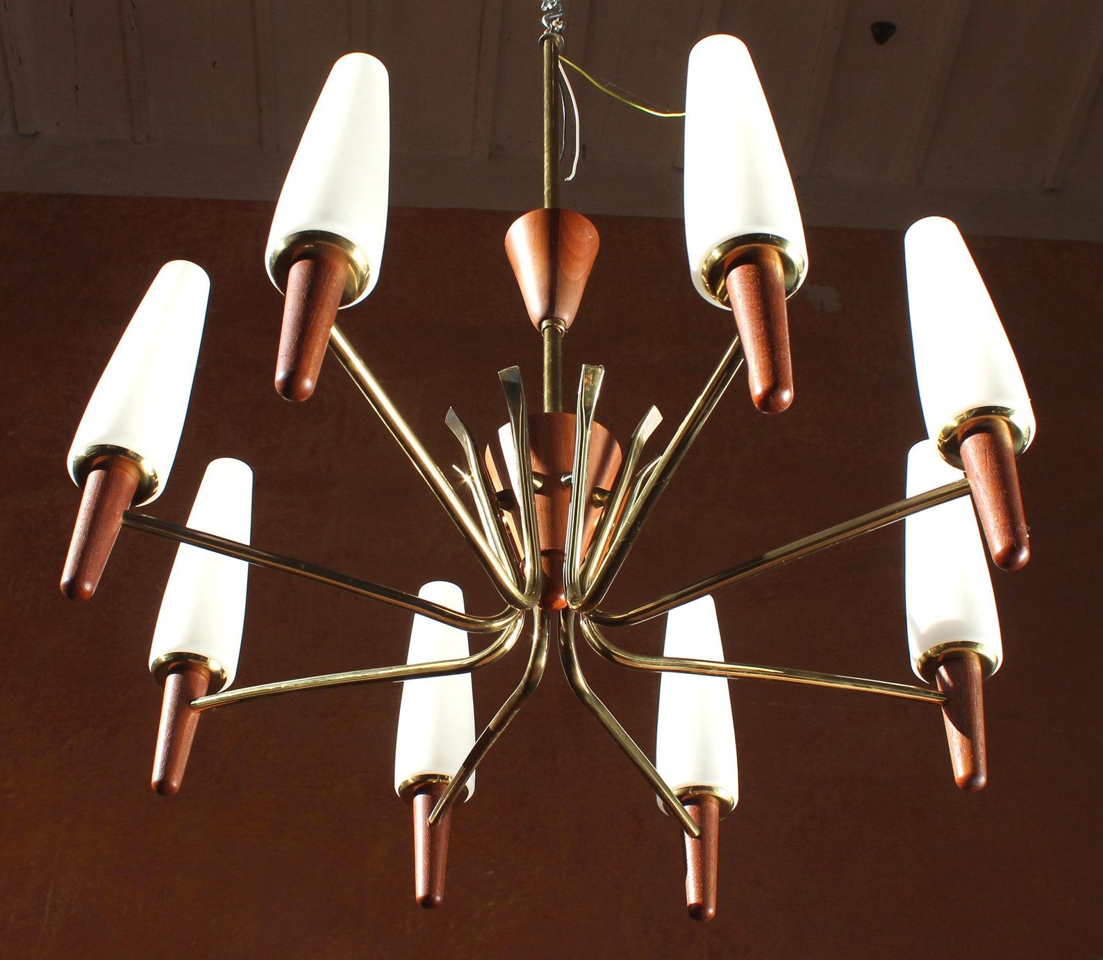 Minimalistic Danish Teak and Brass Chandelier In Good Condition For Sale In Berlin, BE