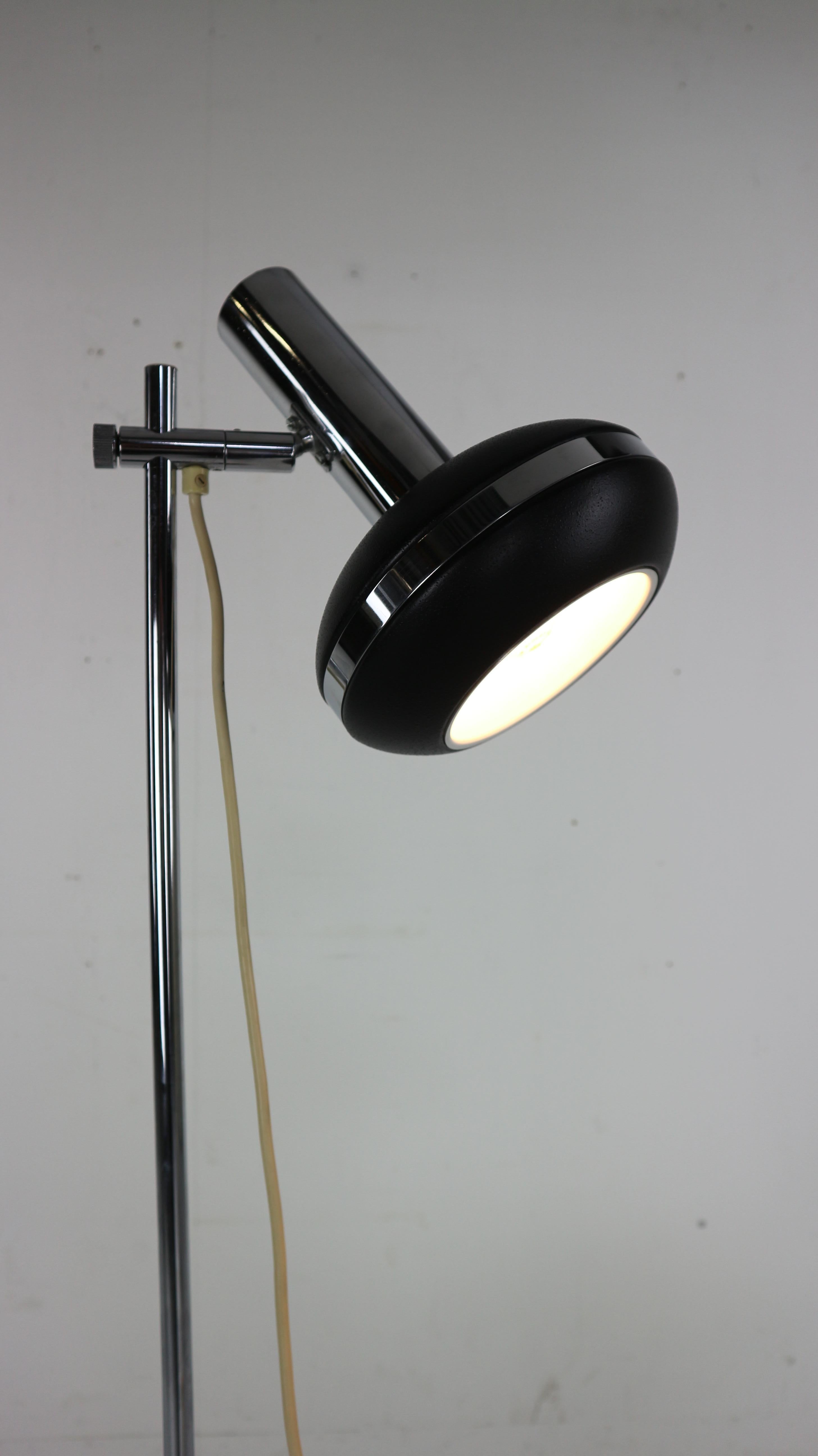 Minimalistic Design Vintage Chrome Adjustable Floor Lamp, 1960s 10