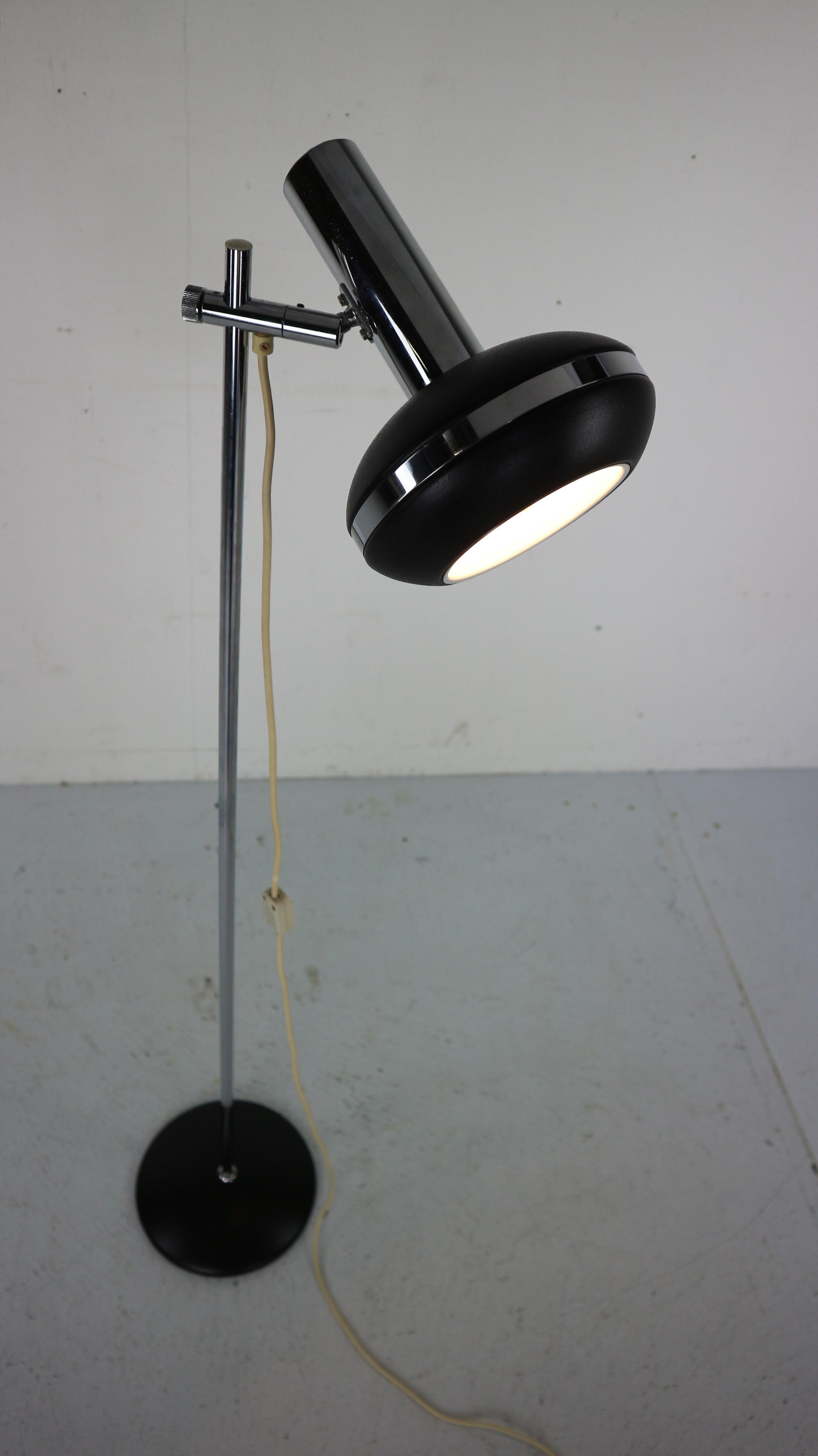 Minimalistic Design Vintage Chrome Adjustable Floor Lamp, 1960s 11
