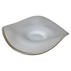 Assiette en verre blanc au design minimaliste, 50291