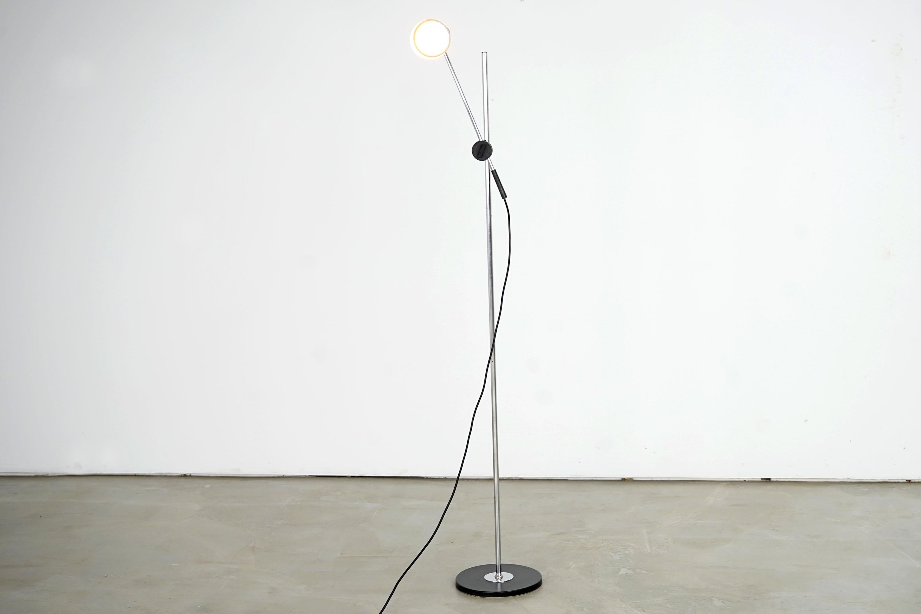 Mid-Century Modern Minimalistic Floor Lamp, 1970s