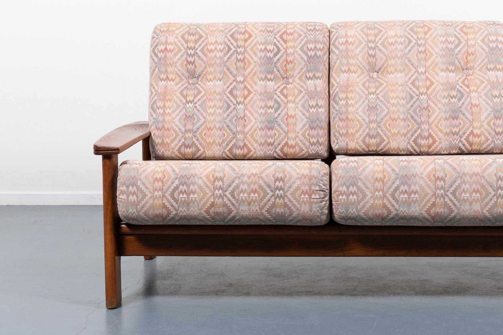 Mid-20th Century Minimalistic Italian Mid-Century Modern 3-seats architectural sofa, 1960’s For Sale