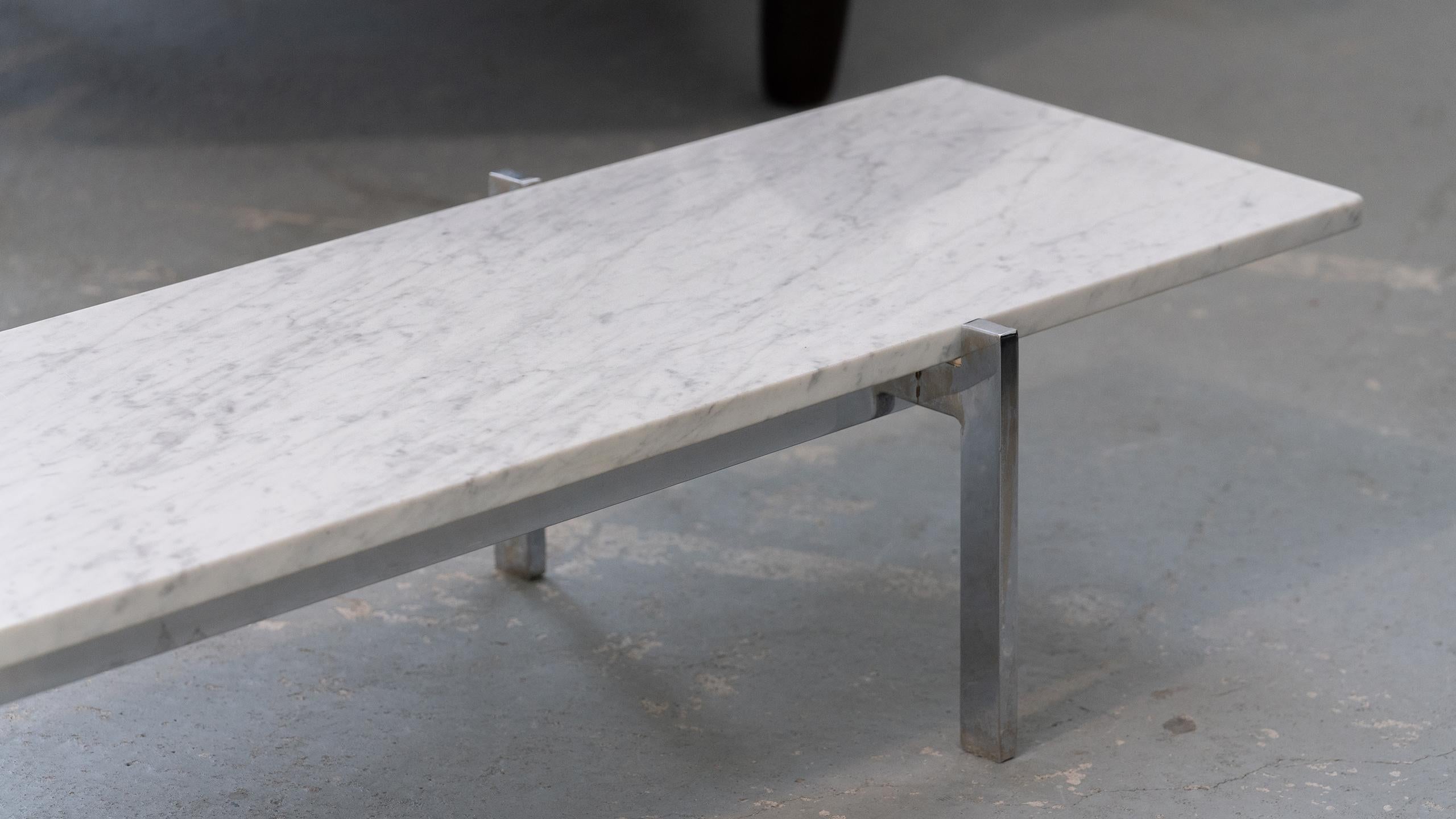 Minimalistic Marble Coffee Table ca. 1965 in the Style of Poul Kjærholm, Denmark In Good Condition In Munster, NRW