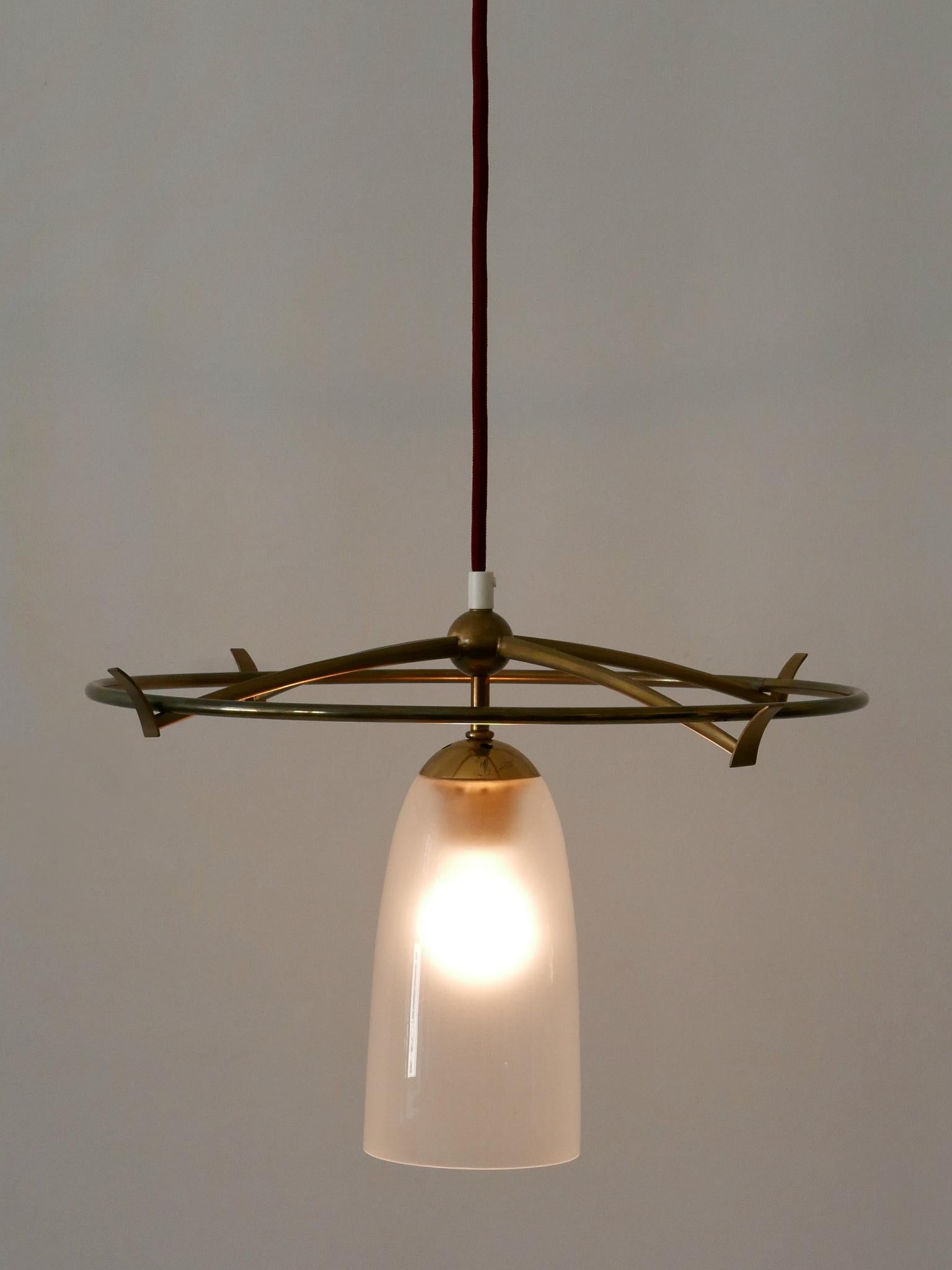 Minimalistic Mid-Century Modern Brass & Glass UFO Pendant Lamp Germany, 1950s In Good Condition For Sale In Munich, DE