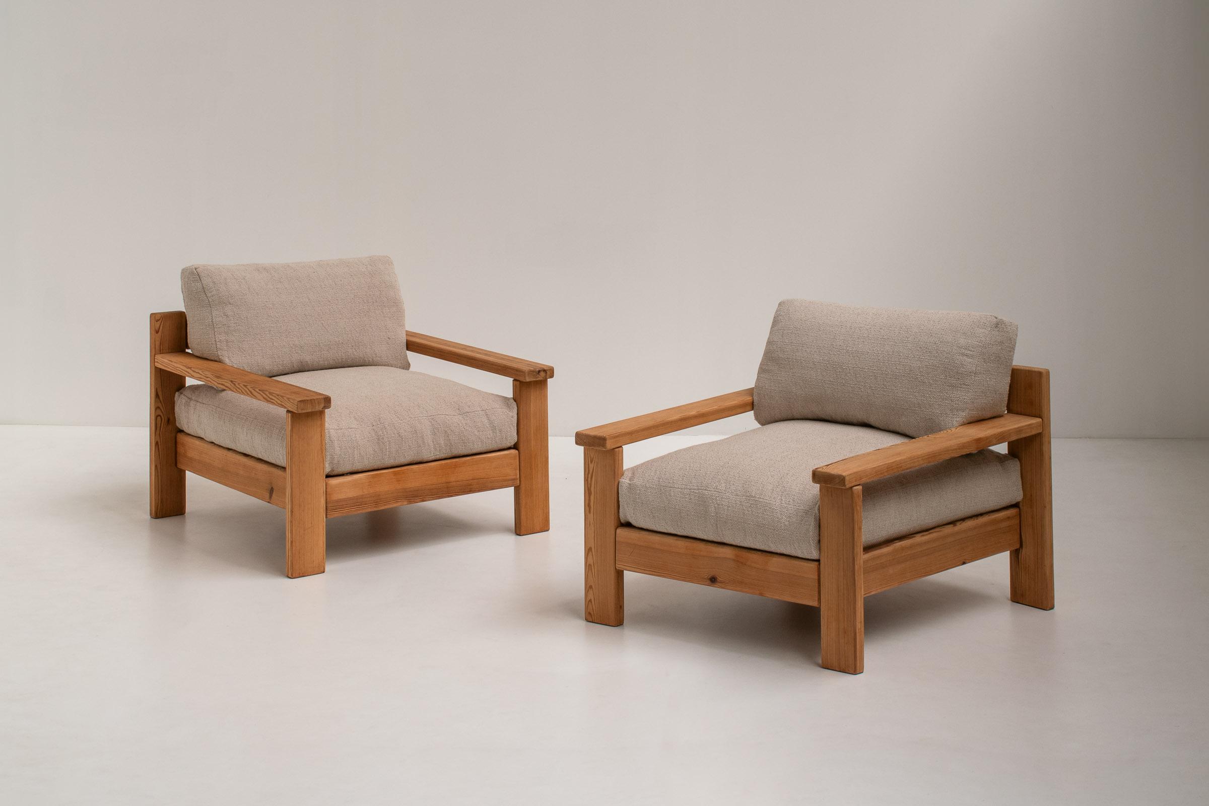 Mid-Century Modern Minimalistic Mid-century Modern Lounge Chairs in Natural Wood, Italy, 1970s For Sale
