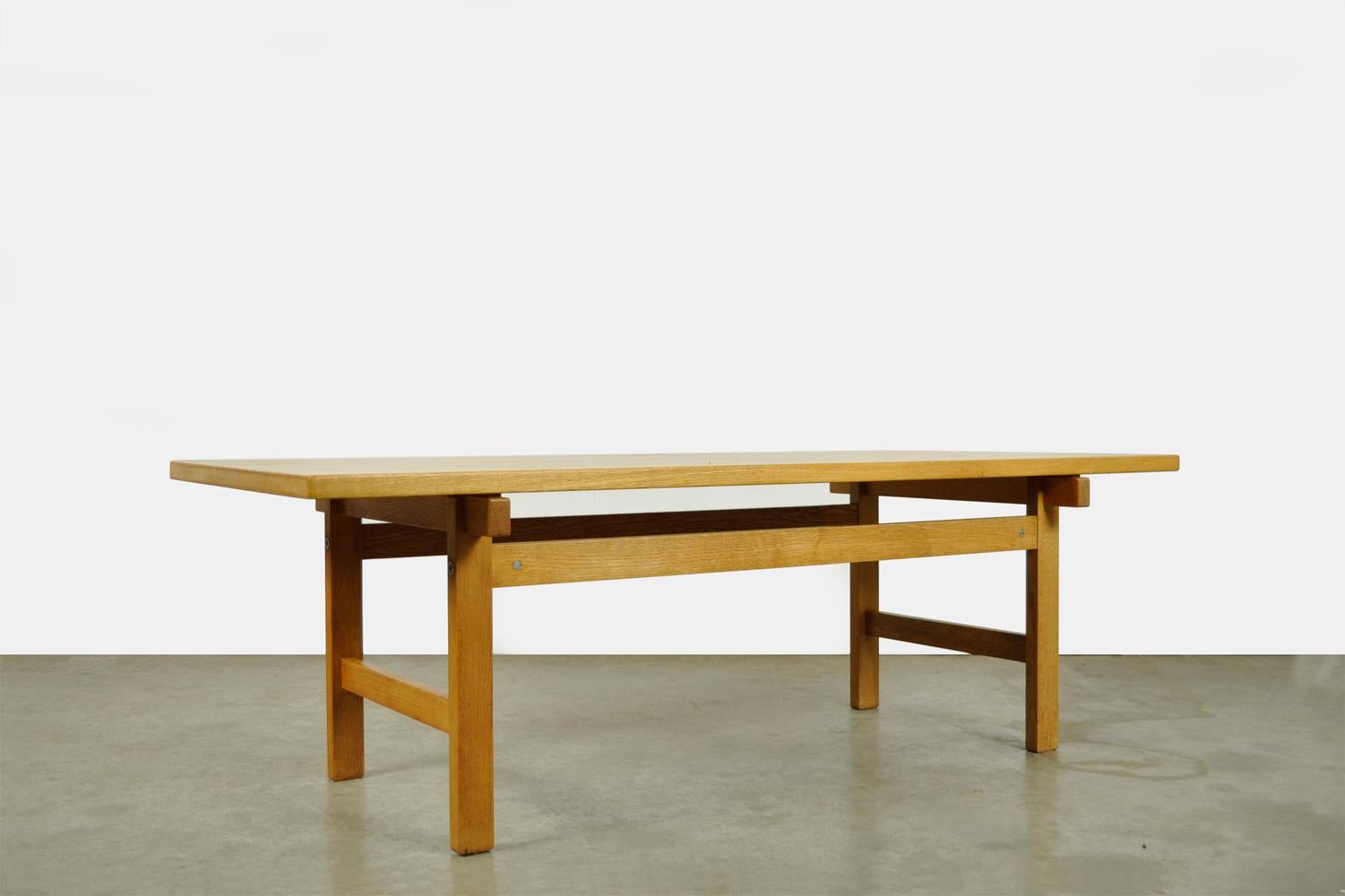 Danish Minimalistic Oak Coffee Table in Japandi Style by Hans J Wegner for Andres Tuck For Sale