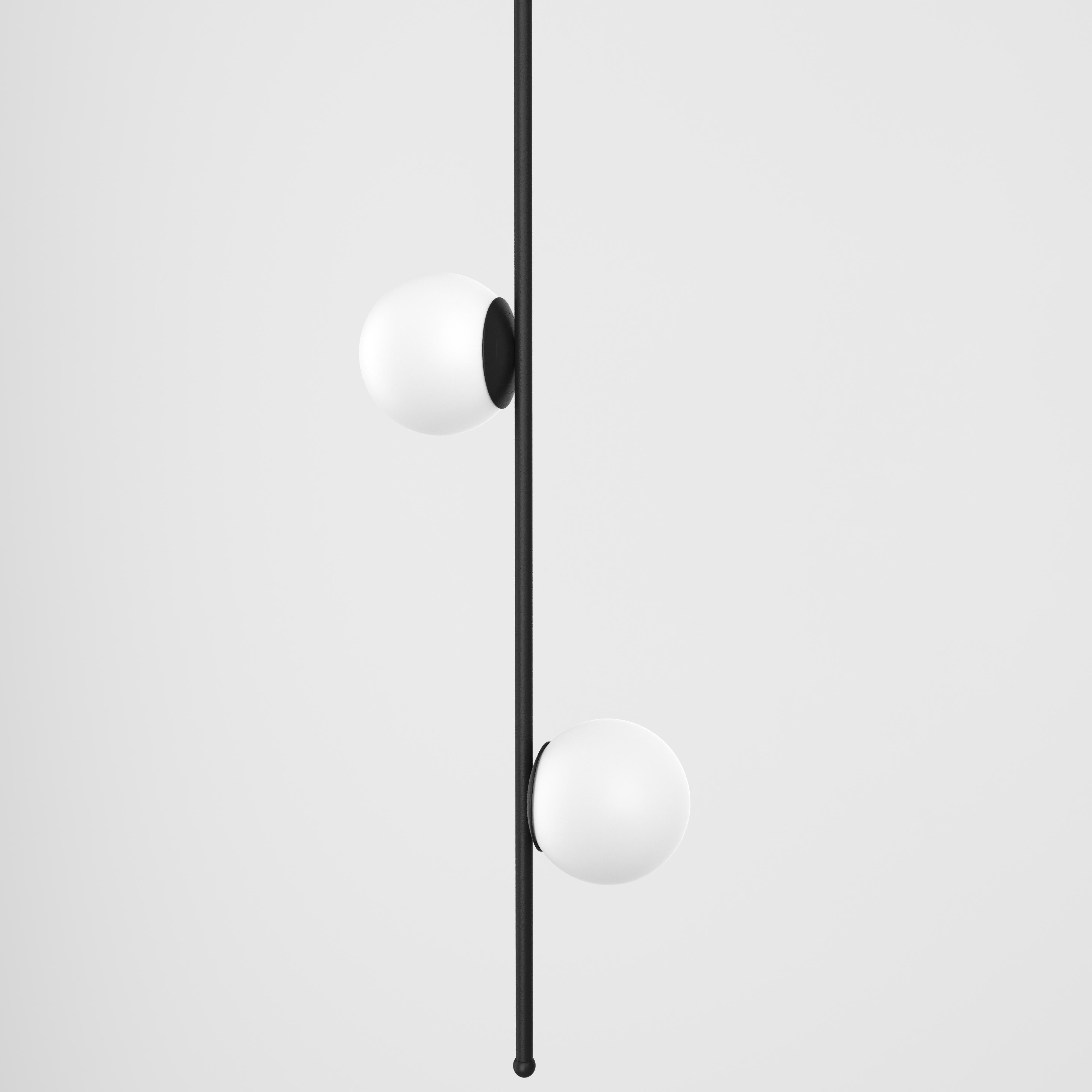 Lampe suspendue scandinave moderne, éclairage en acier, sphère en verre, édition en vente 4