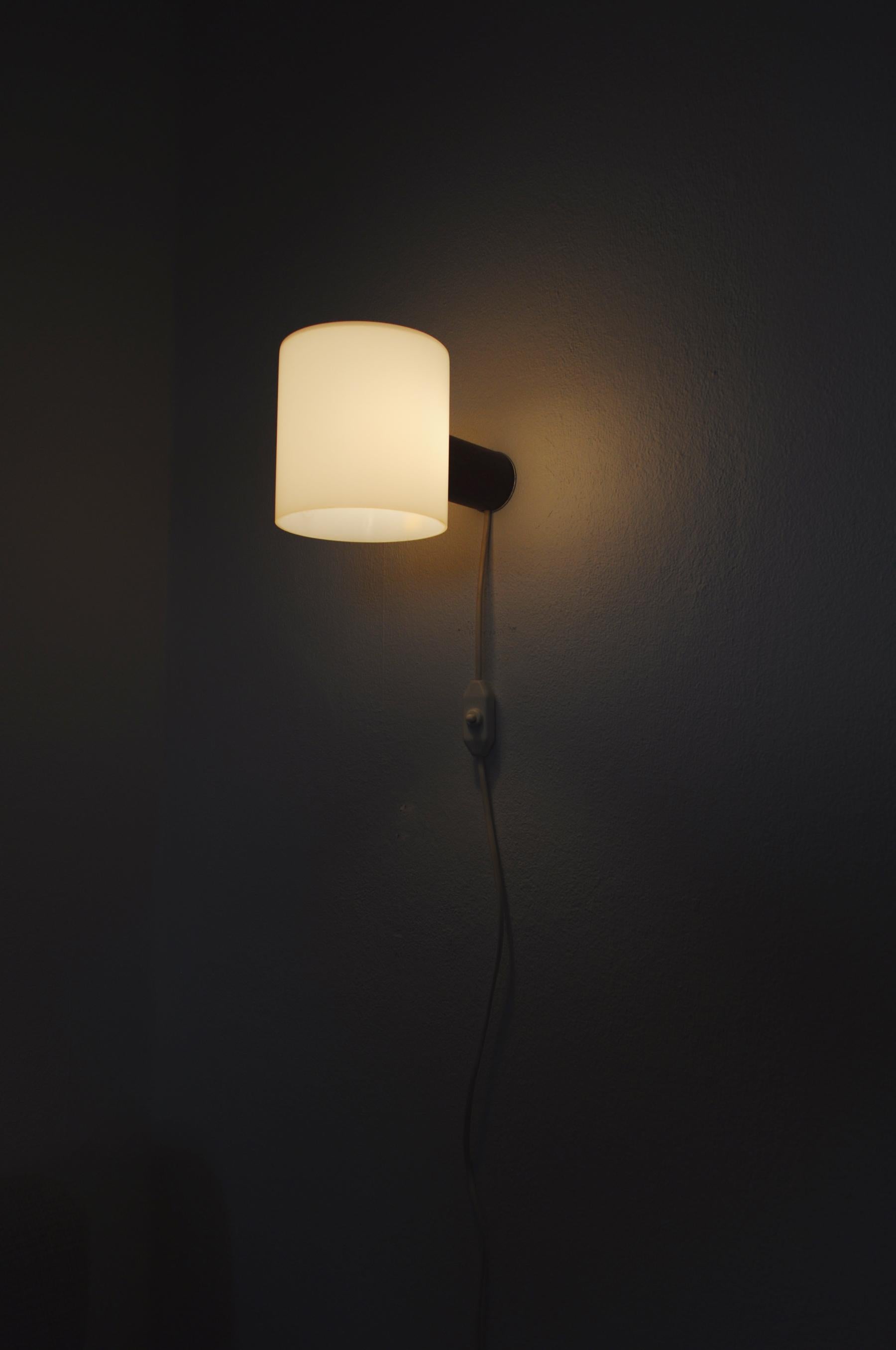 Minimalistic Swedish Wall Lamp Designed by Uno & Östen Kristiansson, 1960s For Sale 5