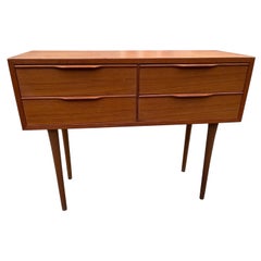 Minimalistische Kommode aus Teakholz von Kai Kristiansen aus dem FM System, 1960er Jahre