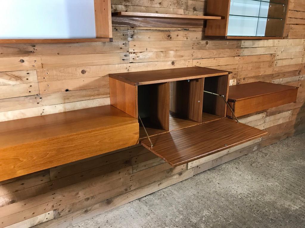 Minimalistic Vintage Totally free-hanging teak 1960 Retro Desk, shelves cupboard In Good Condition For Sale In Markington, GB
