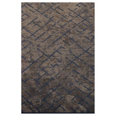 Tapis de luxe contemporain moyennement touffu brun, vison et bleu à motif abstrait