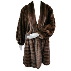 Used Unused demi buff wide sweep swing Mink fur coat size 10-12