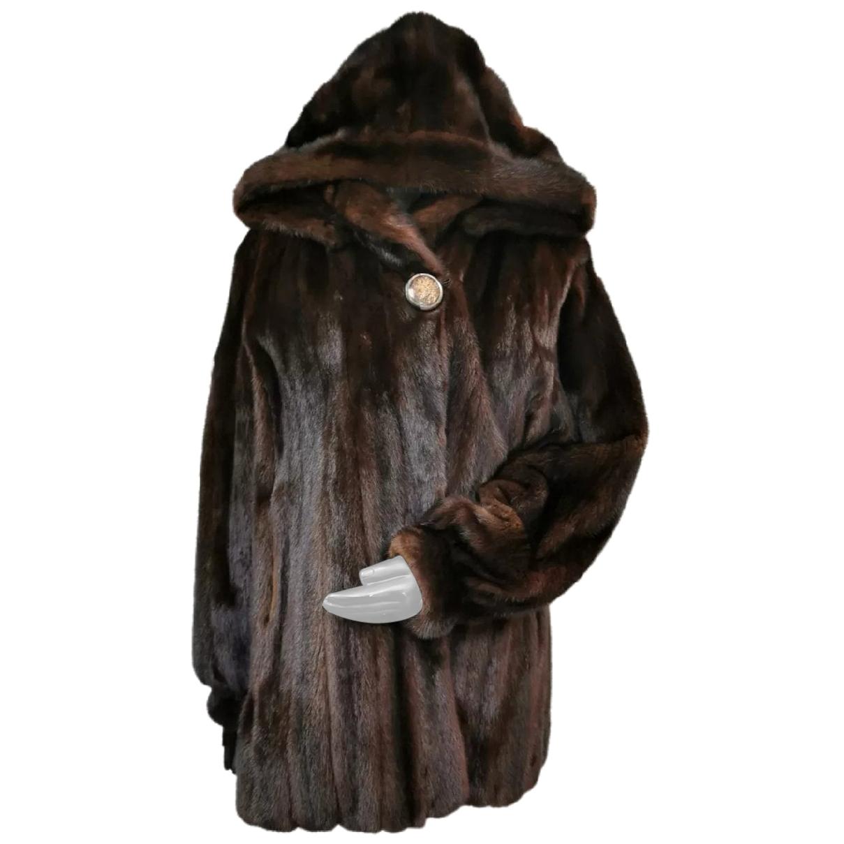 Mink fur coat with a hoodie size 20 For Sale