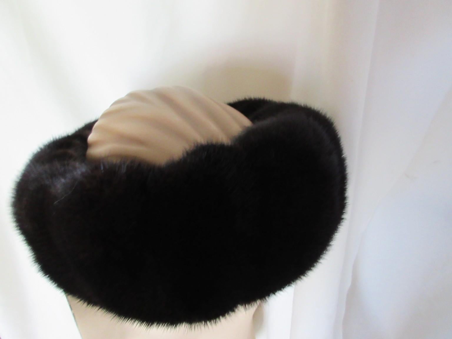 Bandeau en fourrure de vison Bon état - En vente à Amsterdam, NL