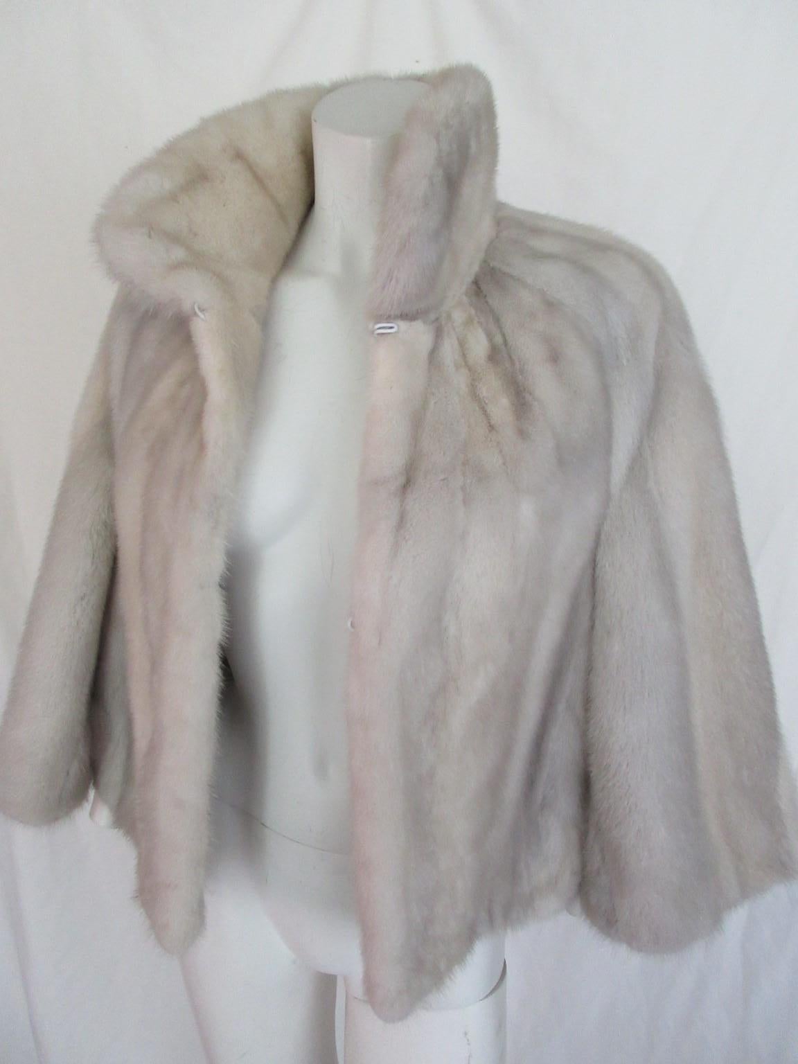 Mink Fur Off White Cape Stole For Sale 6
