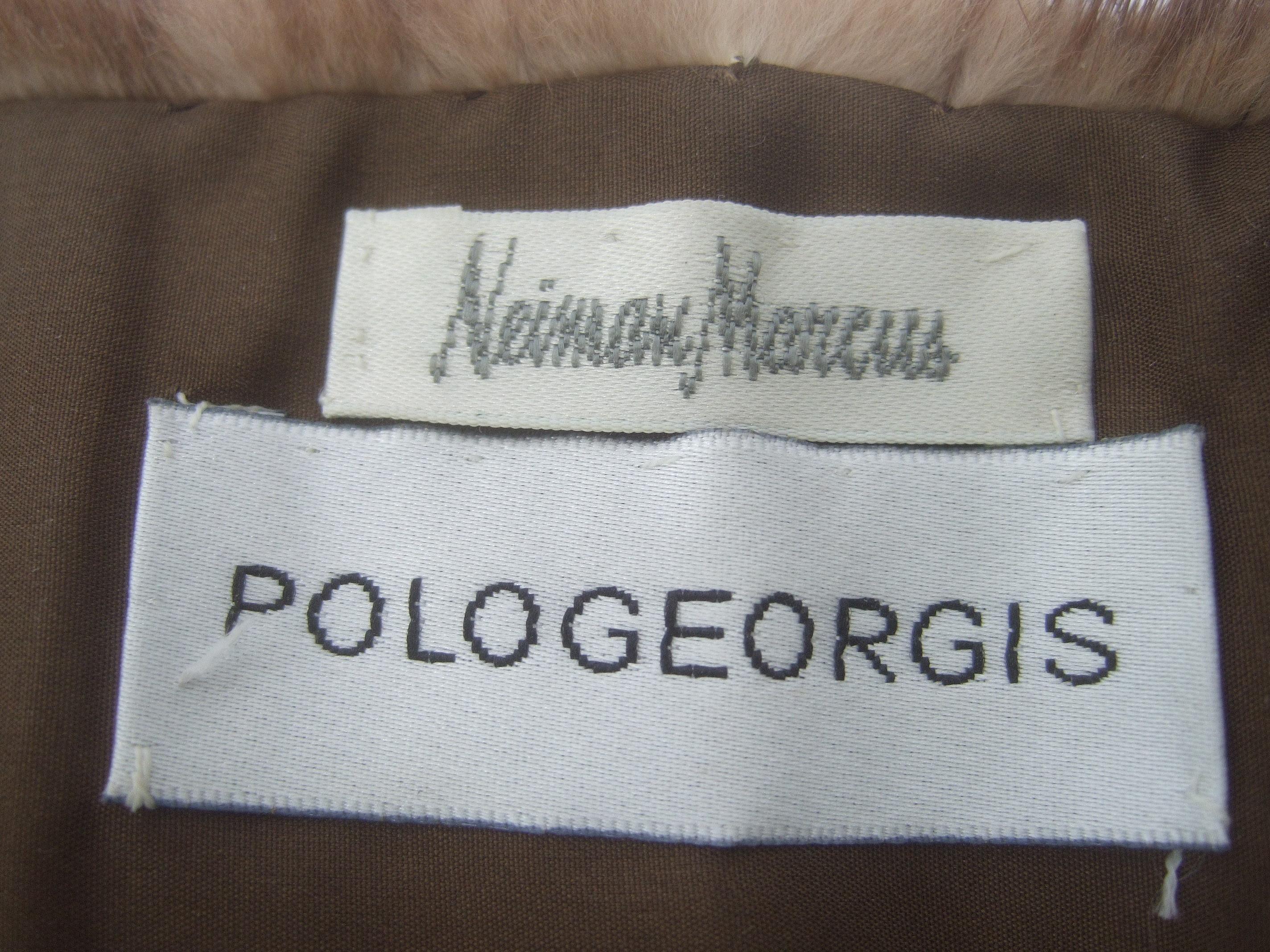 Col en peluche de fourrure de vison conçu par Pologeorgis pour Neiman Marcus vers 1990 en vente 7