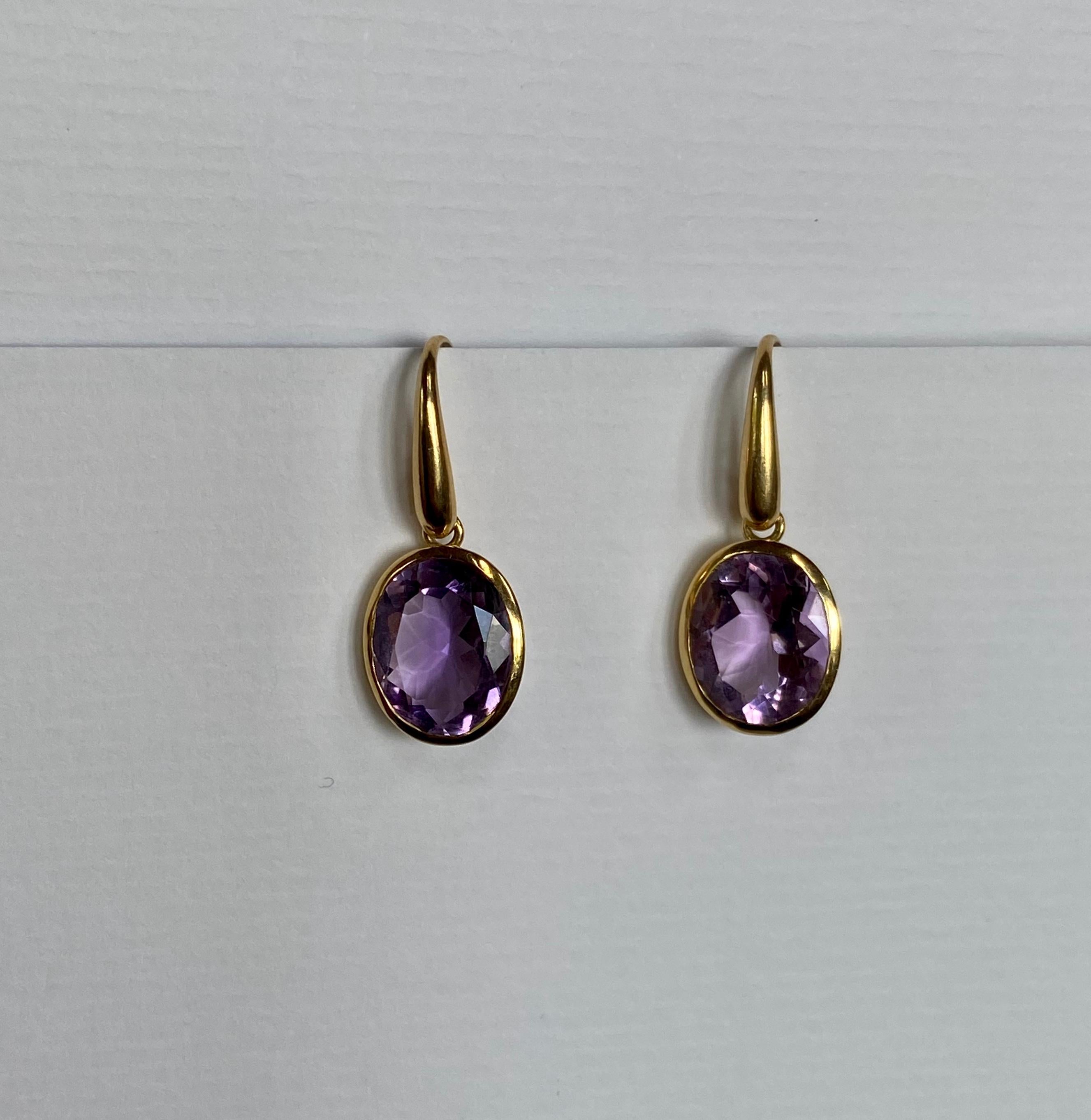 18 Karat Yellow Gold Purple Lilac Amethyst Drop Indian Ocean Earrings In New Condition In London, GB