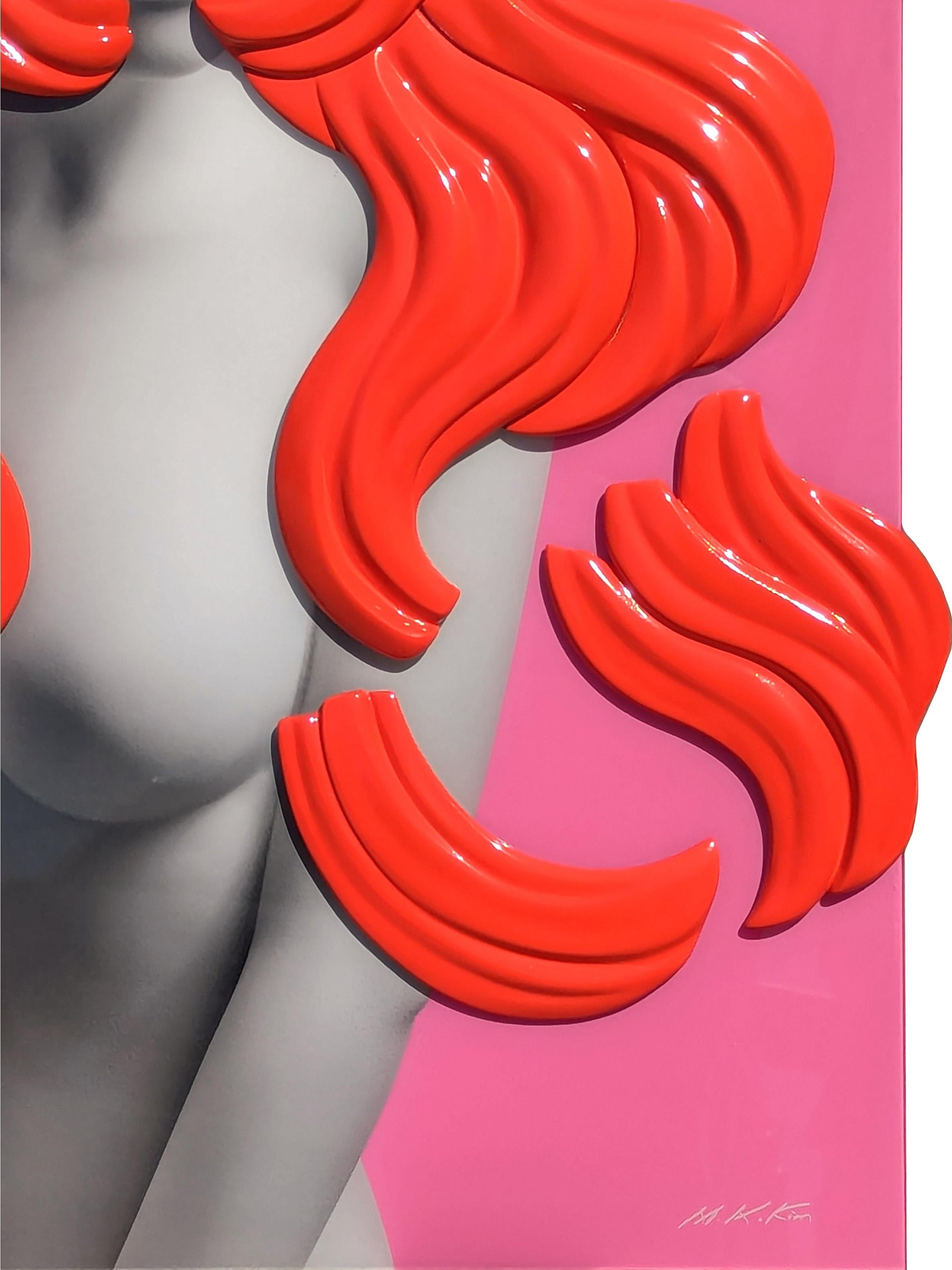 Ritratto figurativo contemporaneo in resina rossa e rosa a tre dimensioni 2