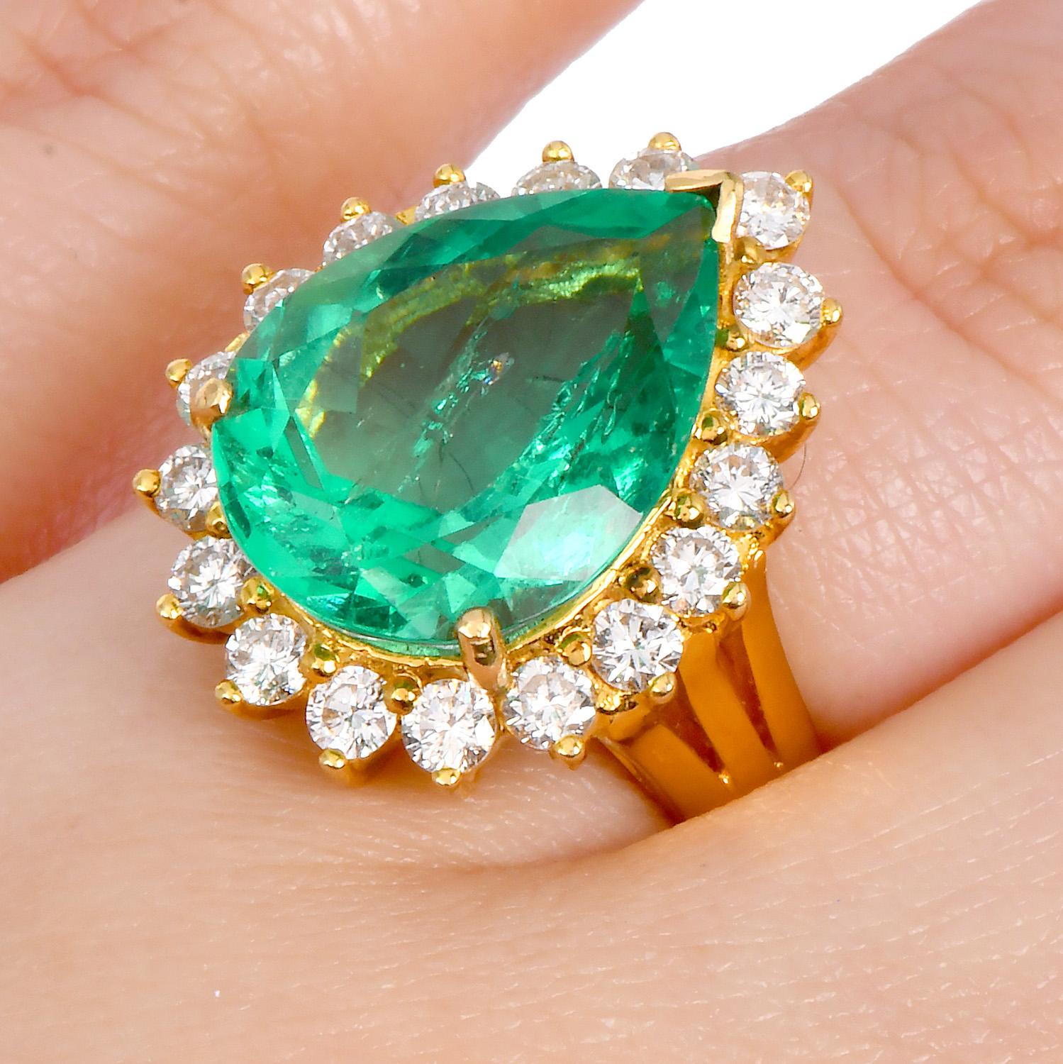 Minor Columbian Emerald 8.95cts Diamond Halo 18K Cocktail Ring  For Sale 4
