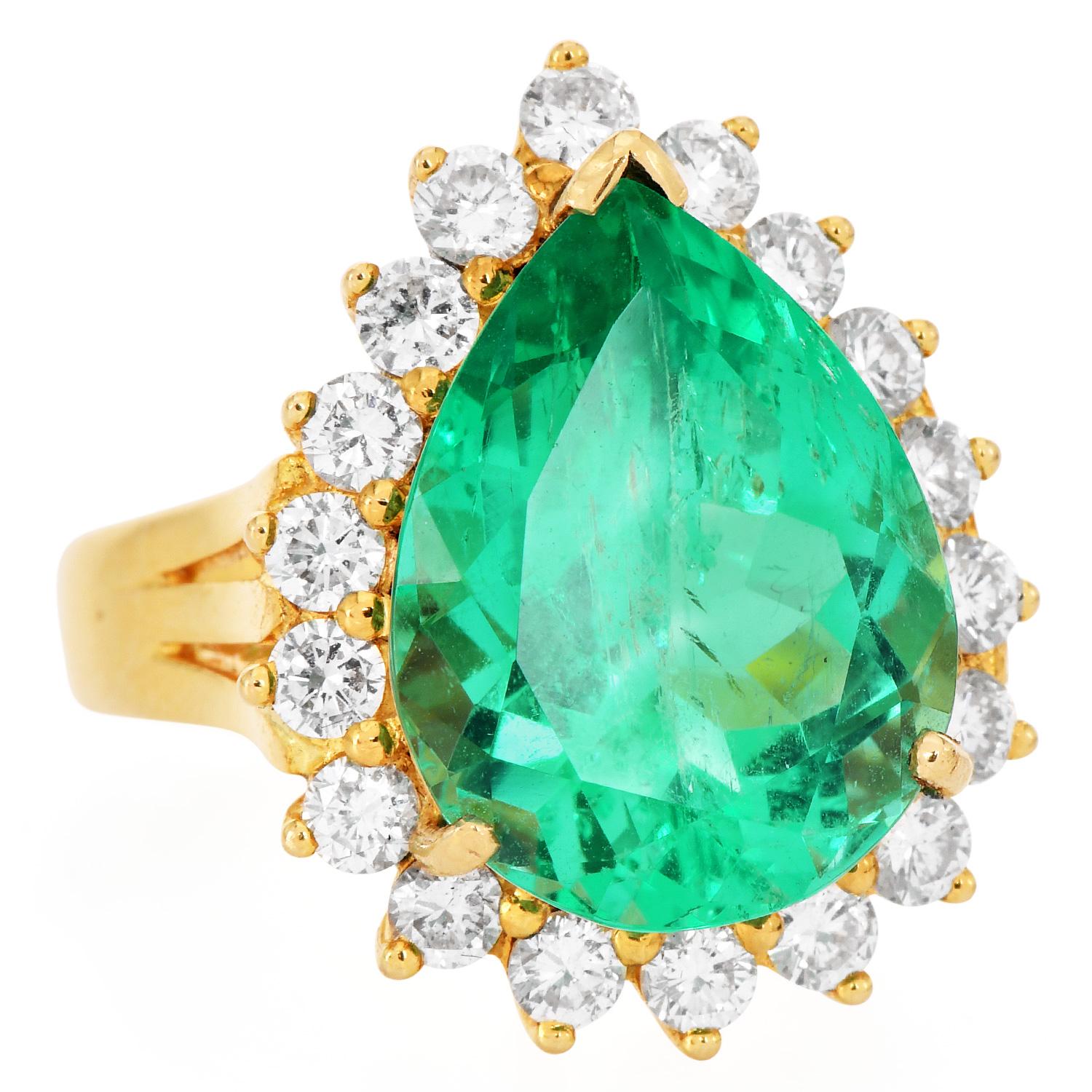 Minor Columbian Emerald 8.95cts Diamond Halo 18K Cocktail Ring  For Sale 2