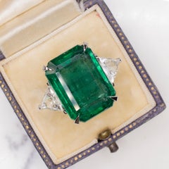 Minor Oil GIA Certified 16 Carat Green Emerald Cut Diamond Ring