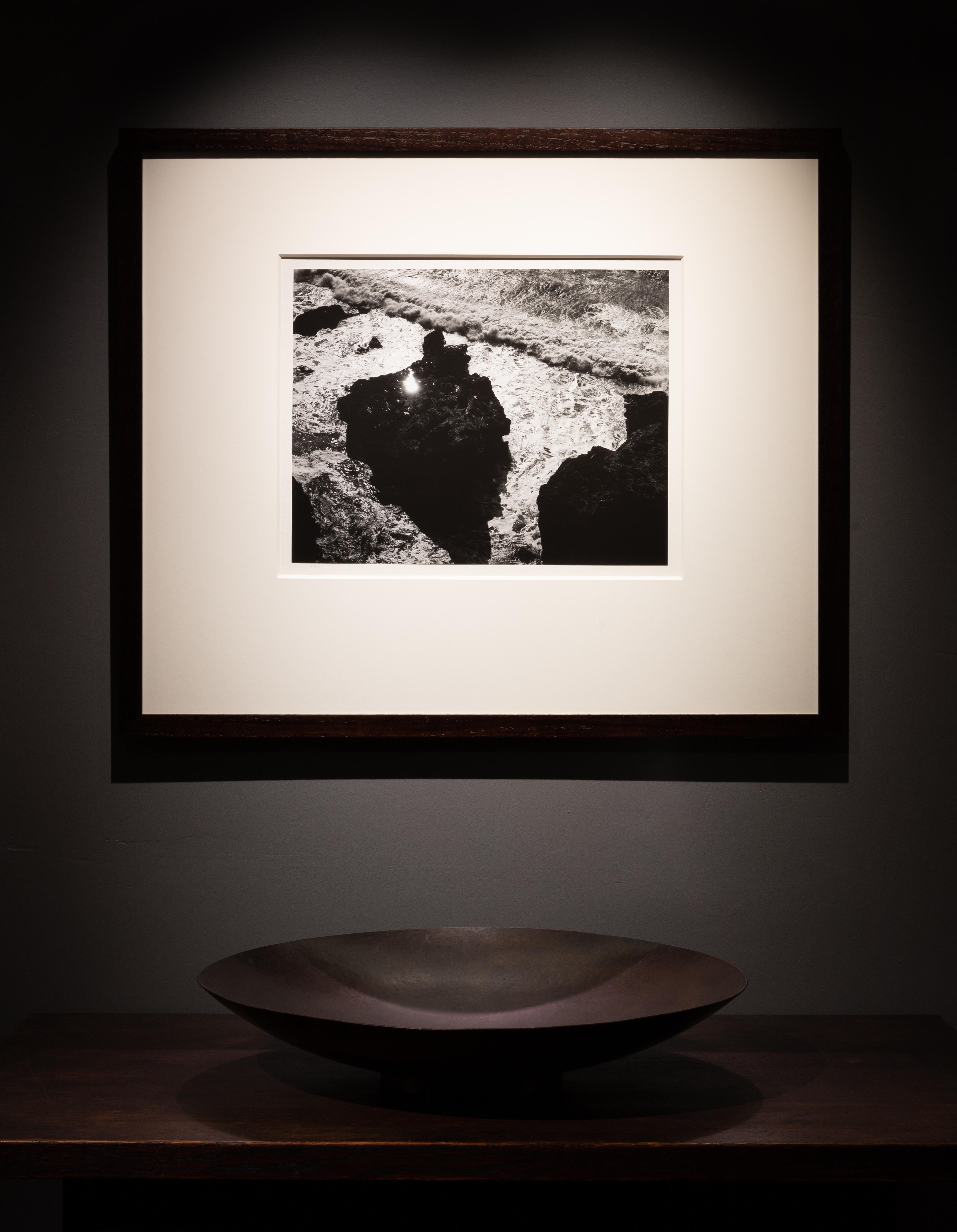 Sun In Rock - Moderne Photograph par Minor White