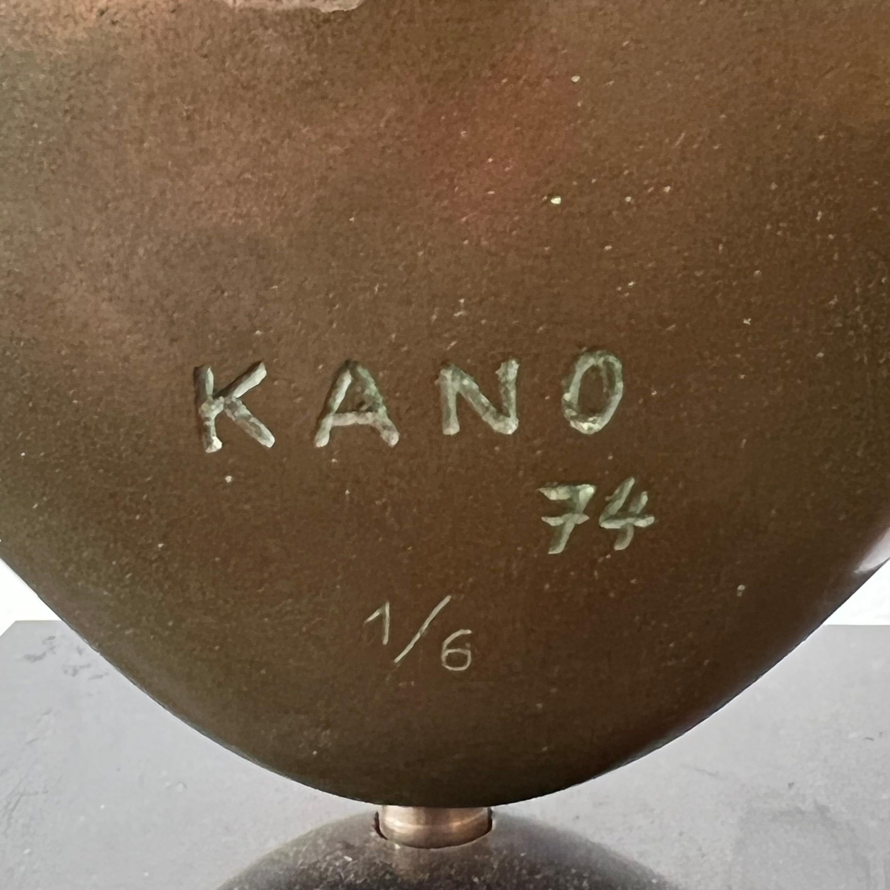 Minoru Kano abstract bronze, signed and dated.

Beautiful exemple of his abstract works.


Kanō Minoru 嘉野稔 (1930 Tokyo - 2007 Paris) is a Post-War Japanese abstract sculptor. Lise Cormery writes his biography in her book 