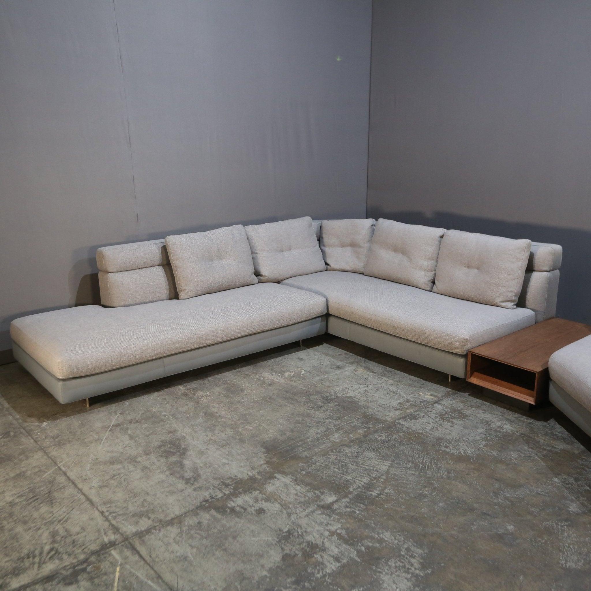 Sofá y mesa Minotti 3