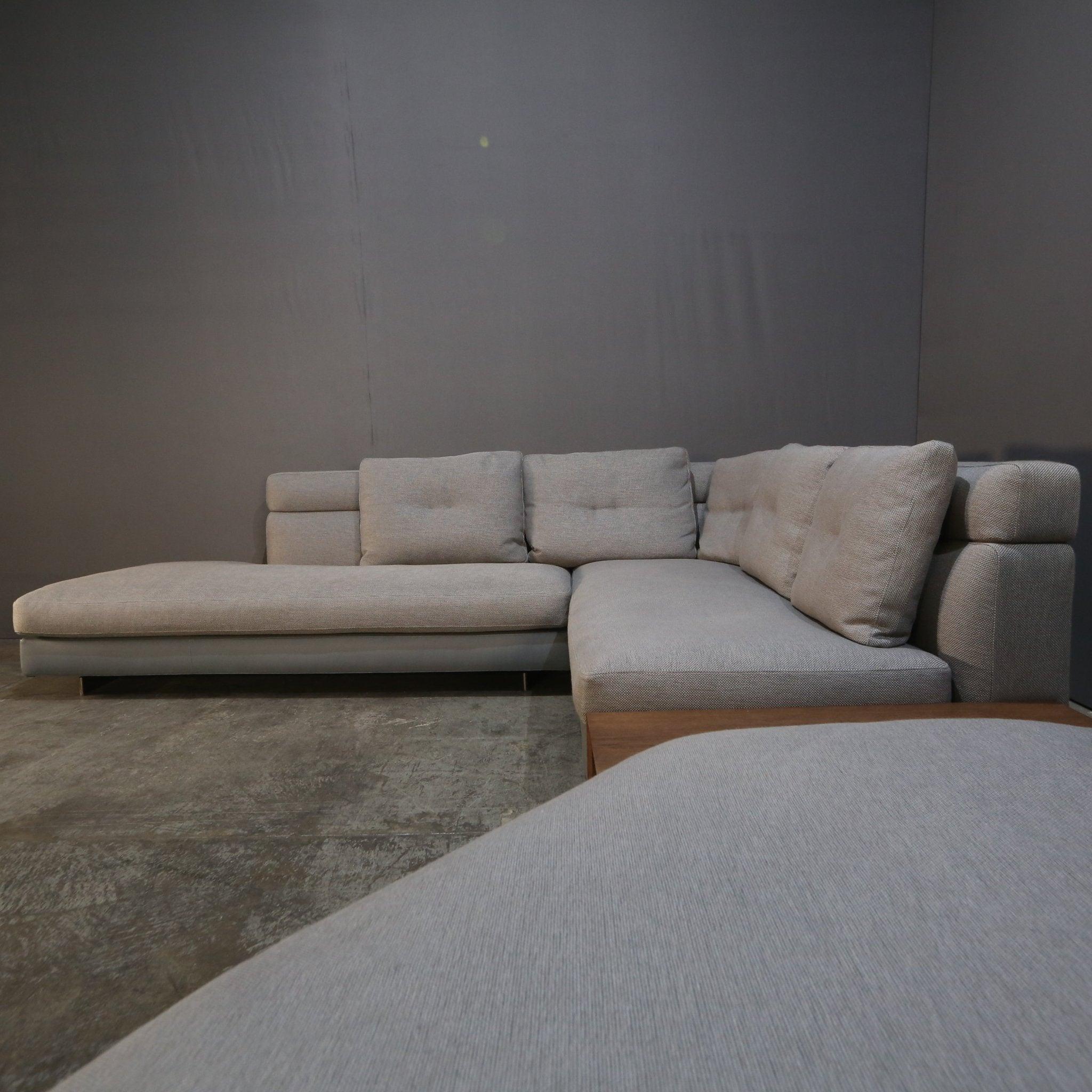 Sofá y mesa Minotti en Bueno Estado en Basildon, London