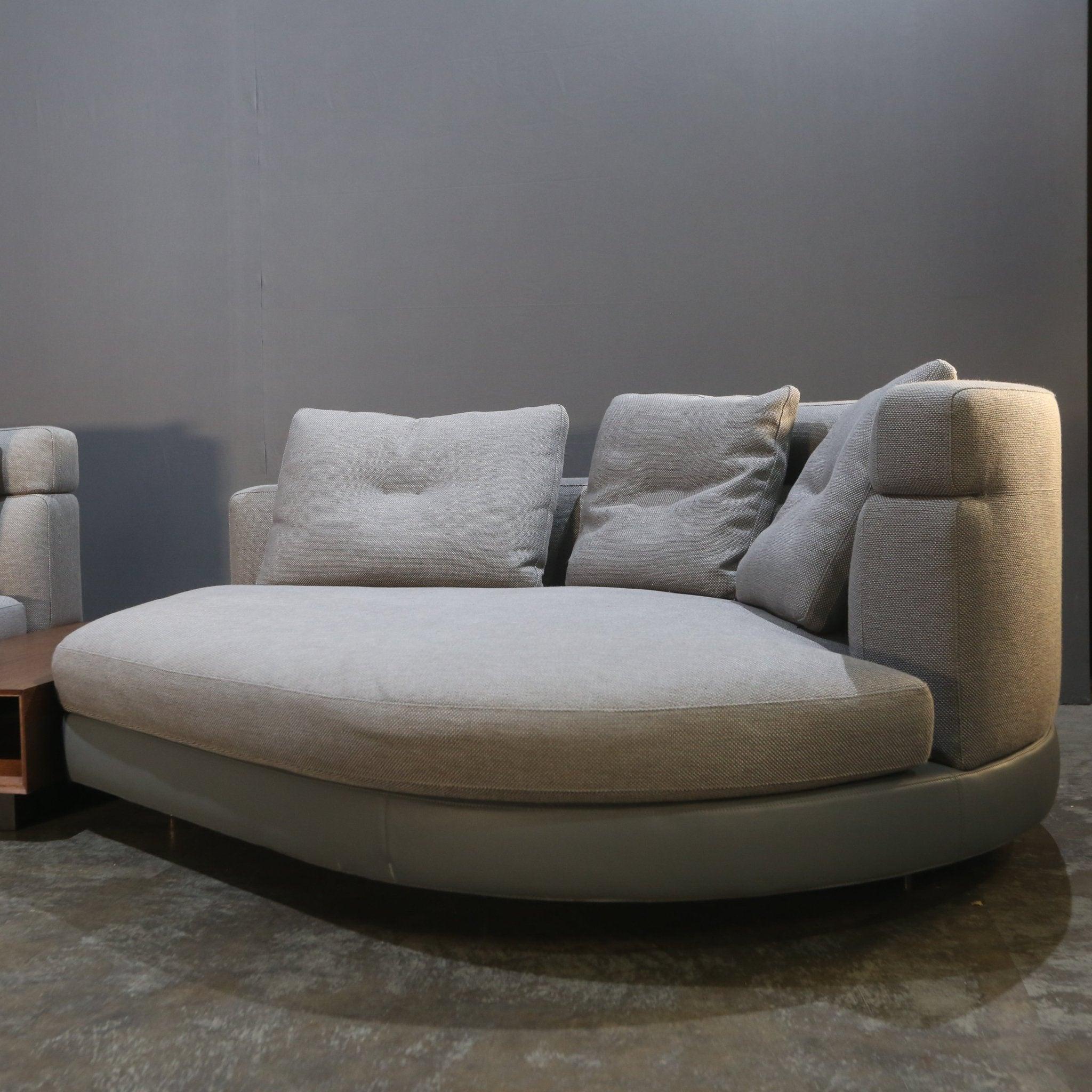 Sofá y mesa Minotti 2