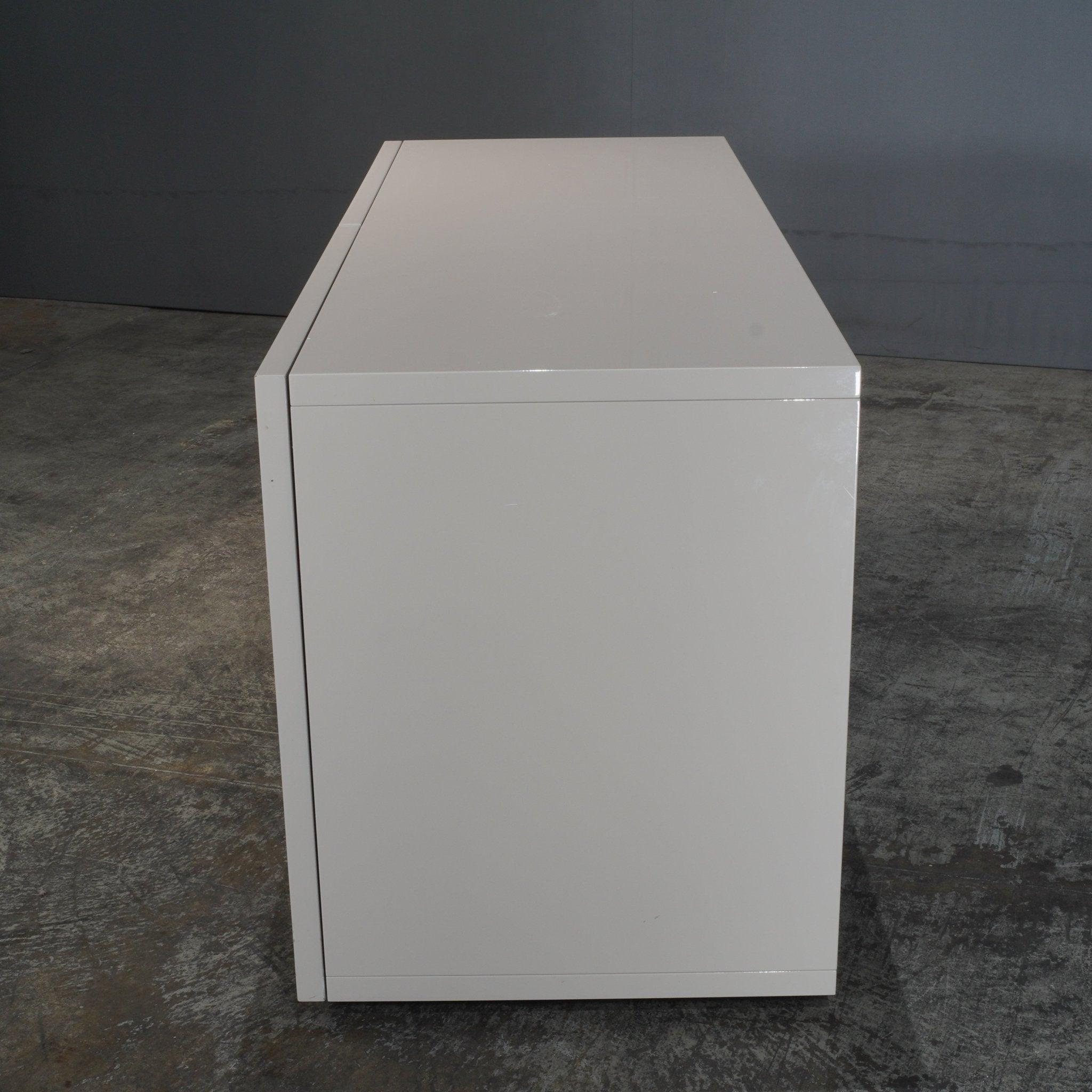 Minotti Archipenko Cream Sideboard by Rodolfo Dordoni In Good Condition In Basildon, London