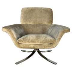 Minotti "Blake Soft" Armchair - In Pale Neutral Velvet
