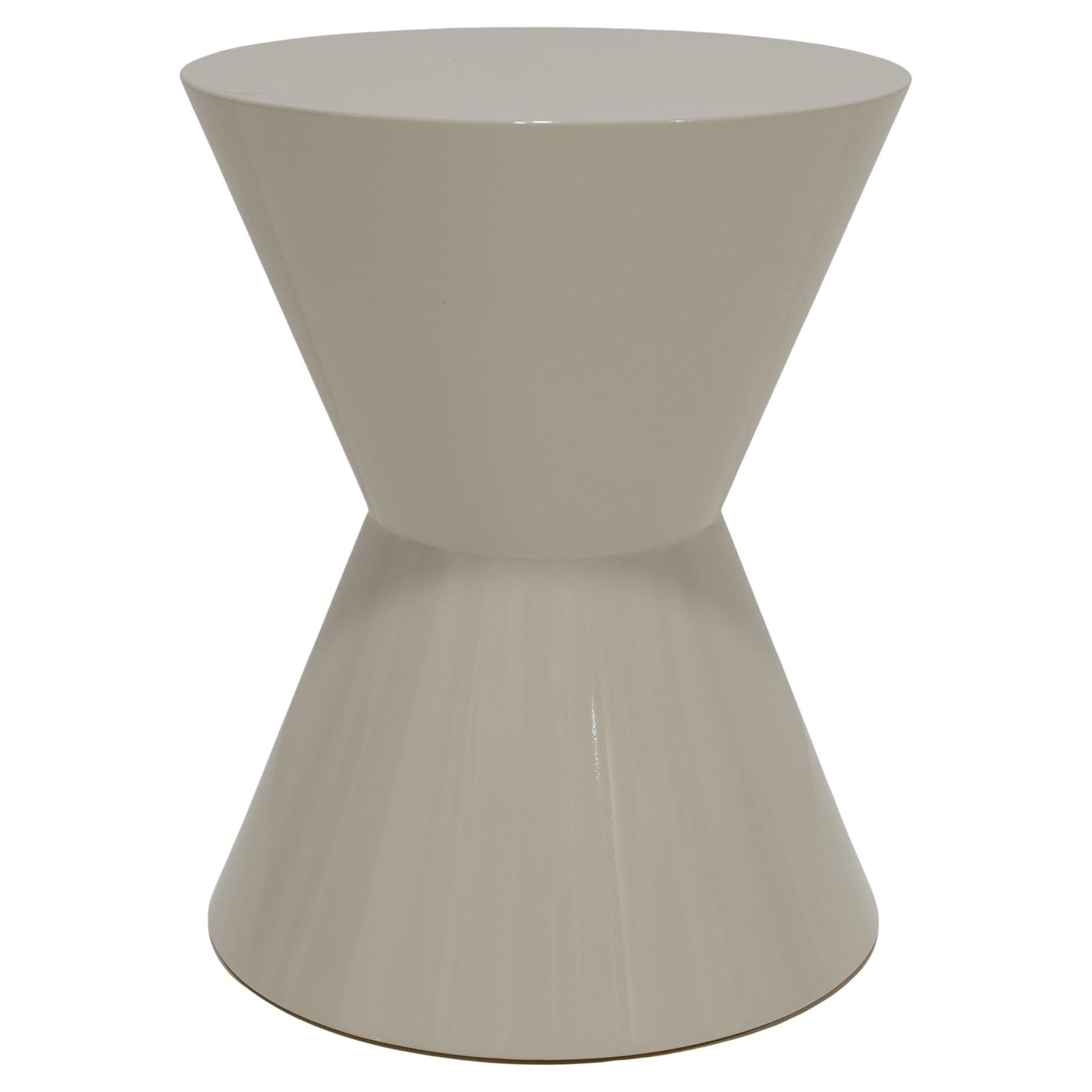 Minotti Cesar Tisch in Off-White Glänzendem Lack
