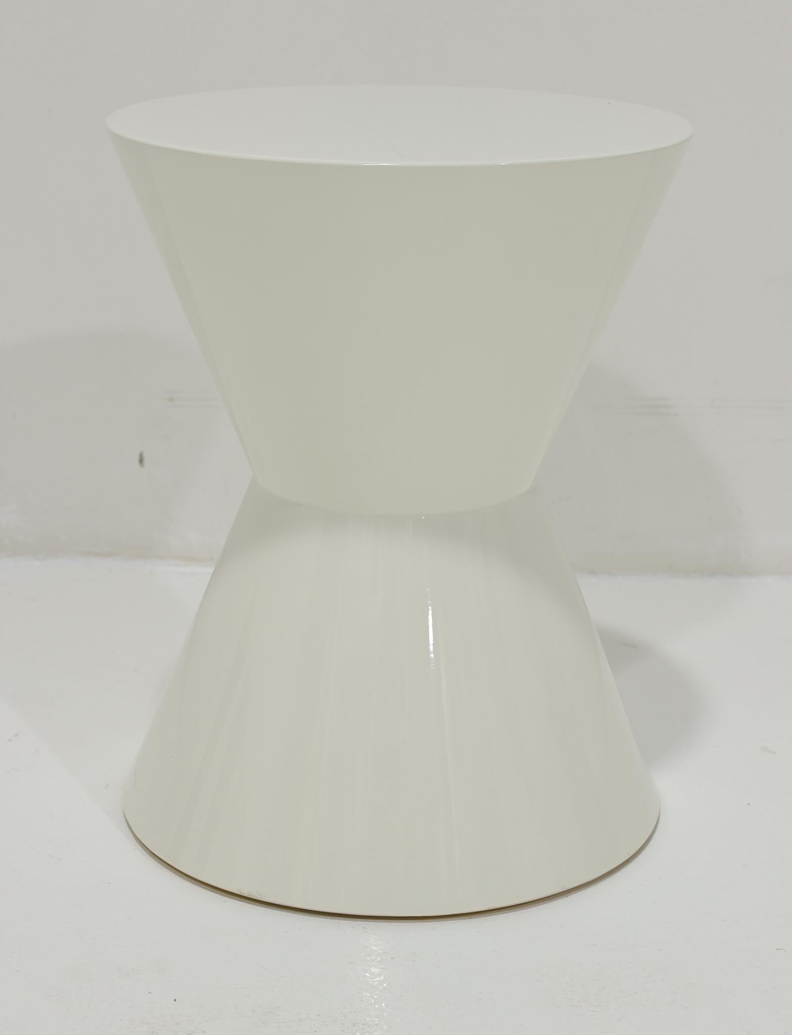 Contemporary Minotti Cesar Table in White Shiny Lacquer For Sale