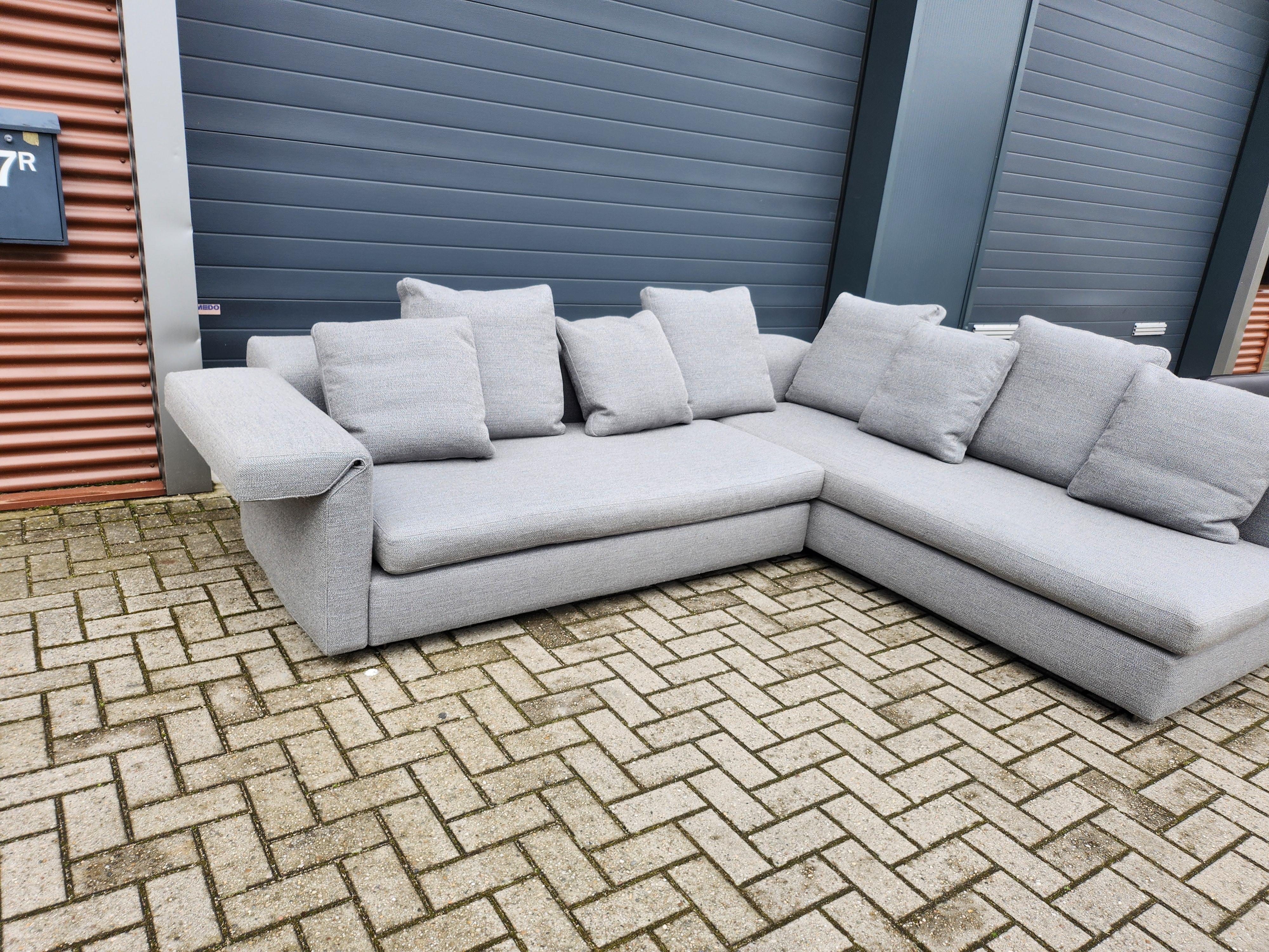 Minotti Collar sofa - Modular sofa In Good Condition For Sale In NIJMEGEN, NL