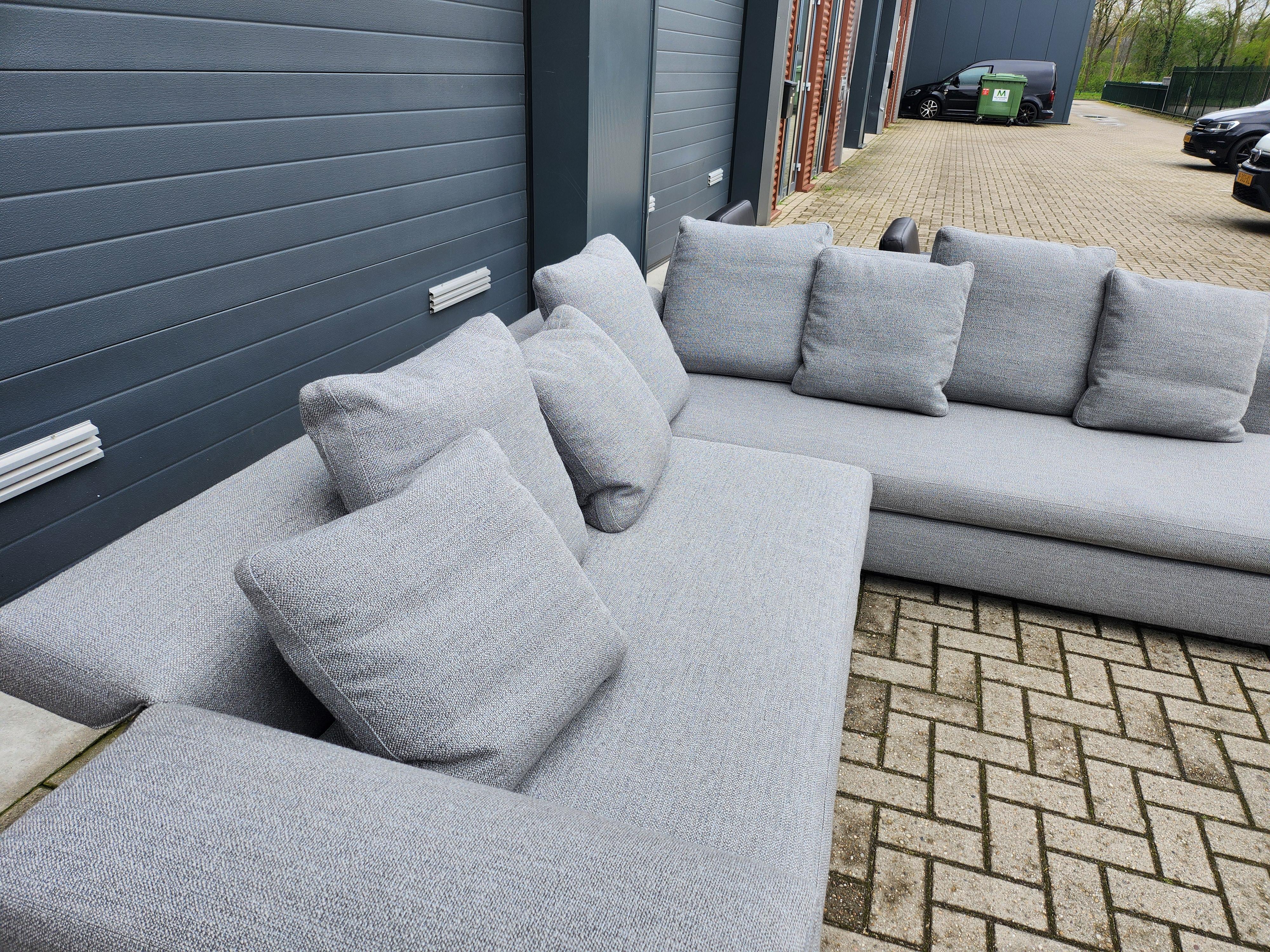 Minotti Collar sofa - Modular sofa For Sale 1
