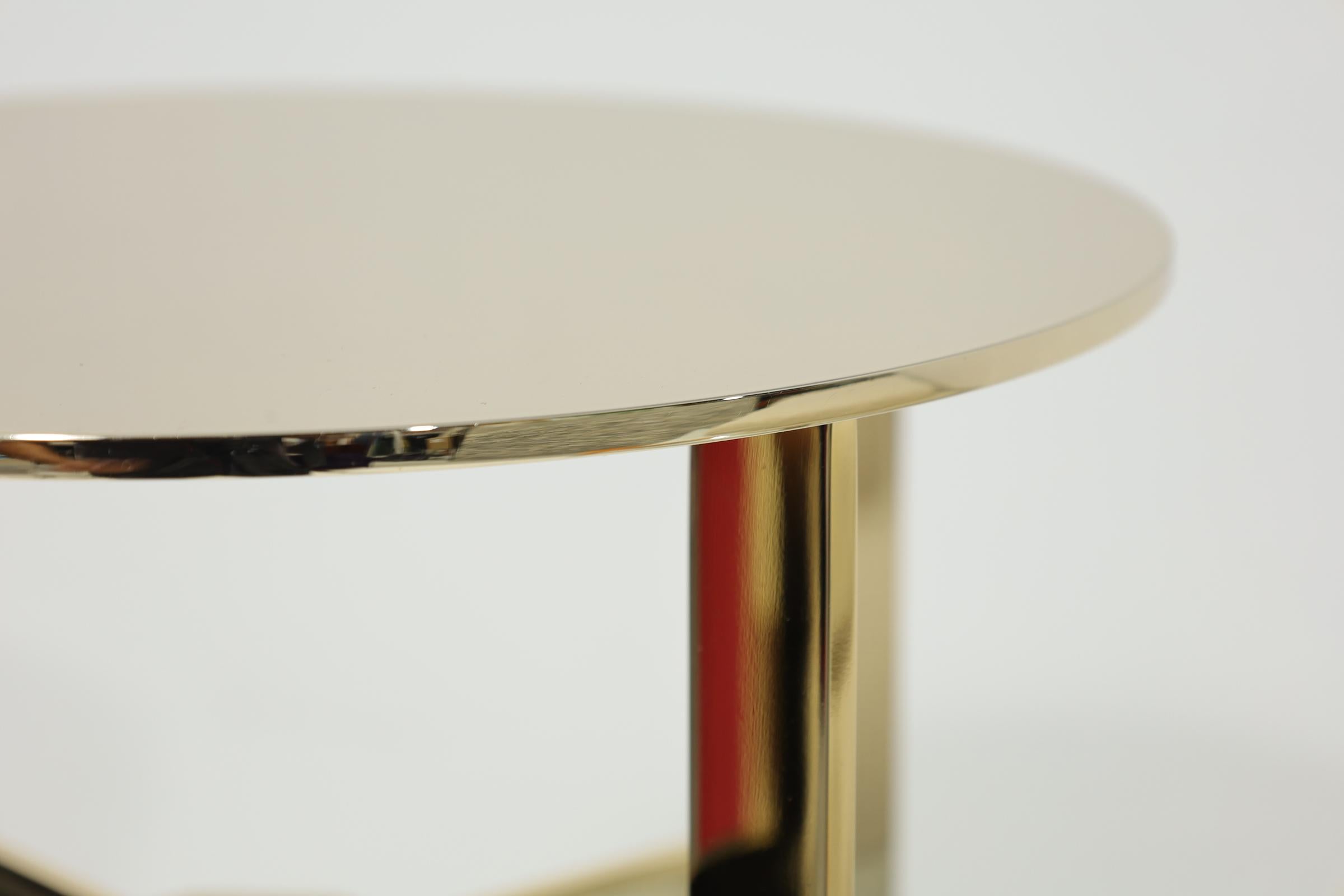 Moderno Tavolino Minotti Ellis con finitura oro lucido in vendita
