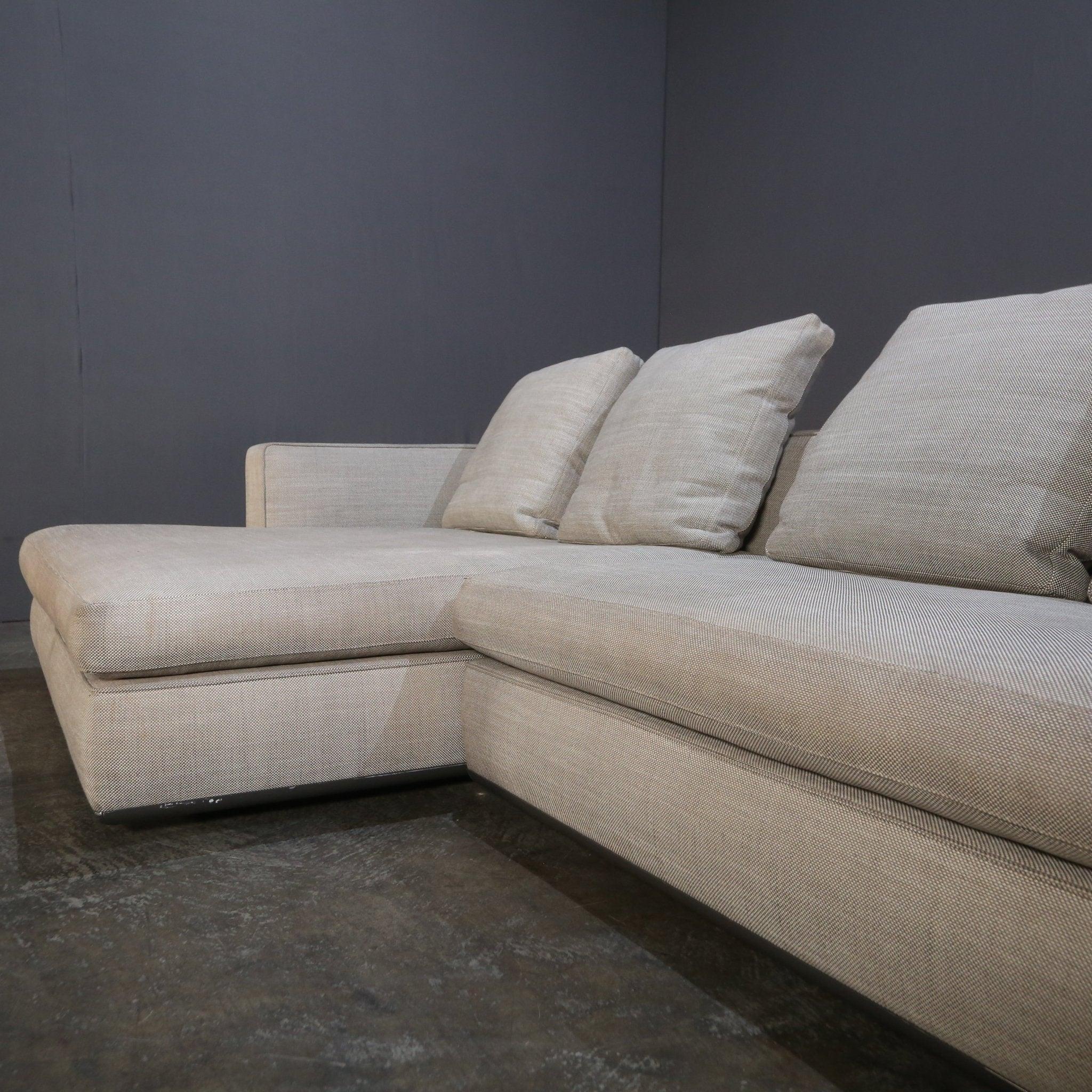 Minotti Hamilton-Sofa mit Chaise von Rodolfo Dordoni (Italienisch)