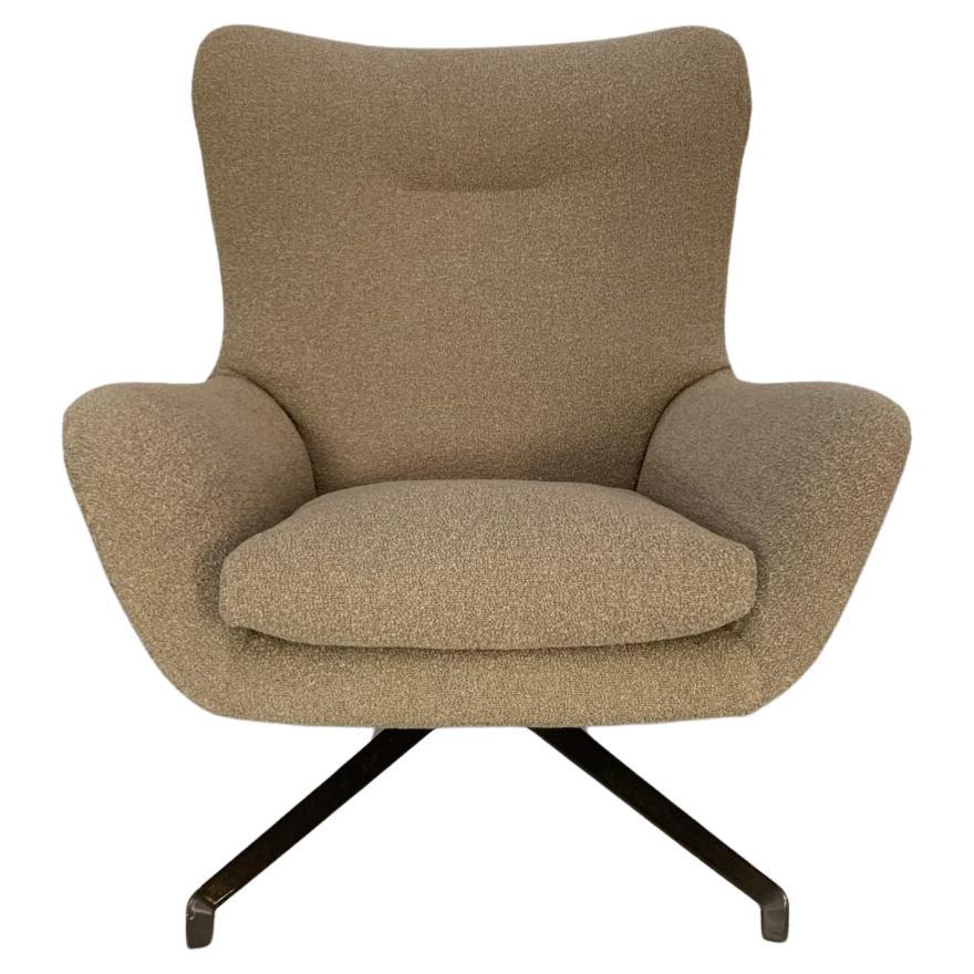 Minotti "Jensen" Armchair - In Boucle Wool For Sale