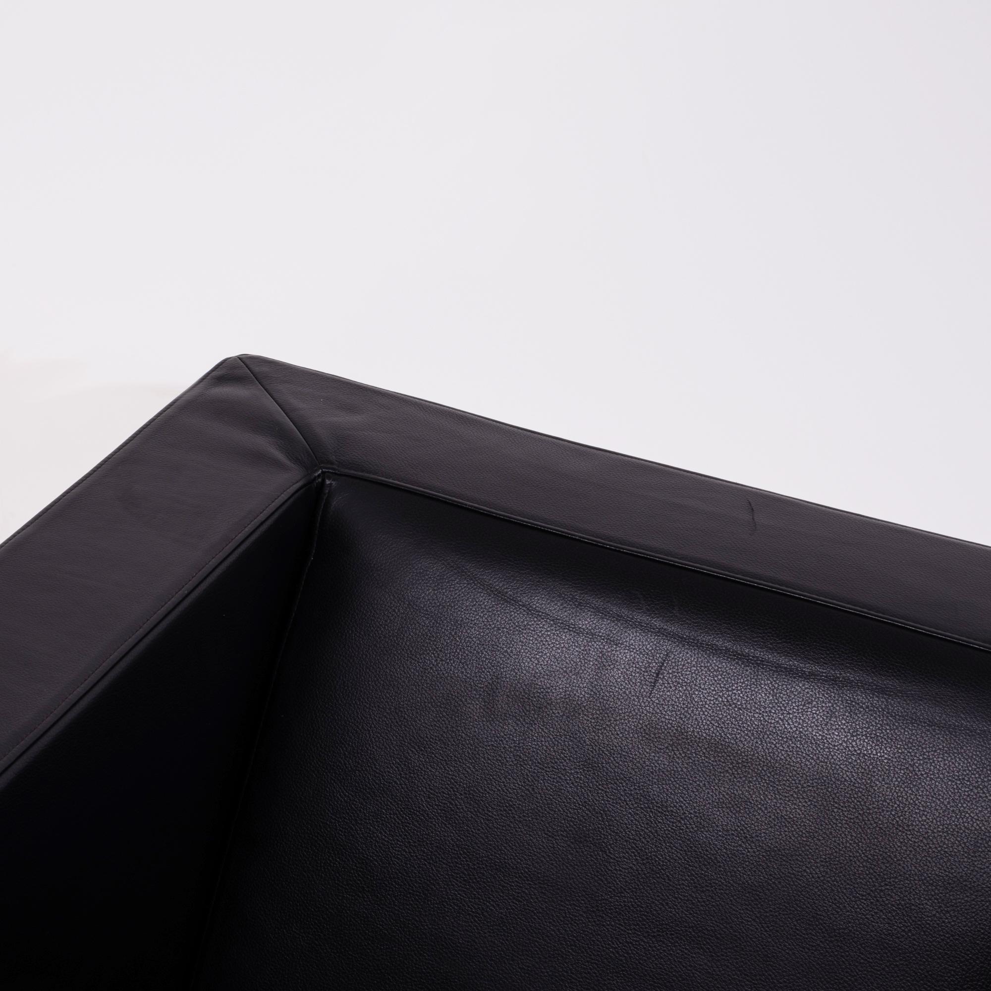 Contemporary Minotti Klee Black Leather Armchair by Rodolfo Dordoni