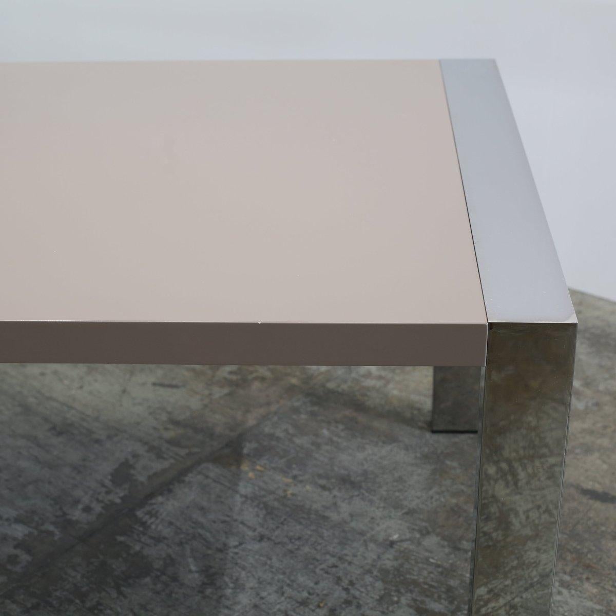 Mesa de comedor Minotti Lennon Metal en venta