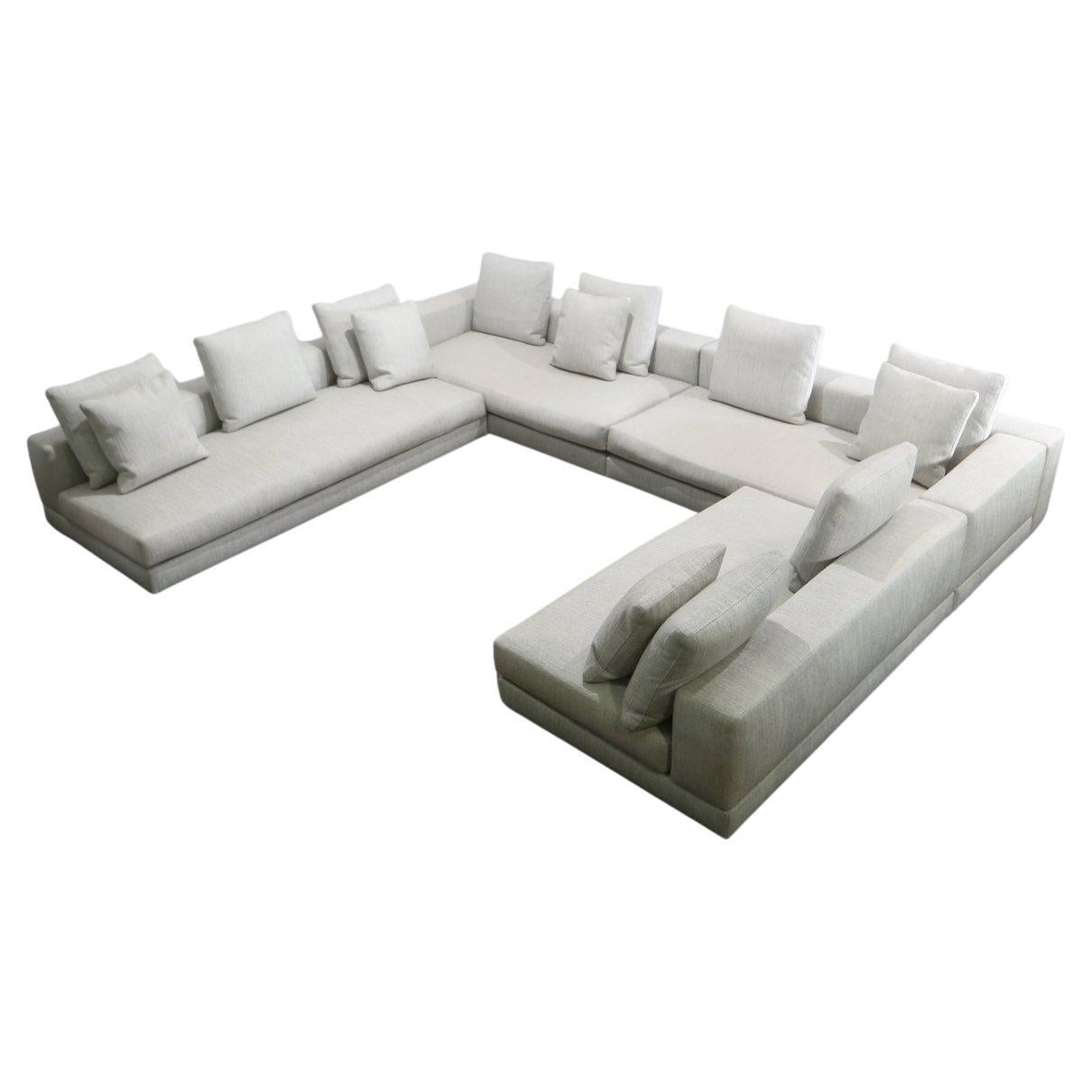 Minotti Hellgraues Sektionssofa im Angebot