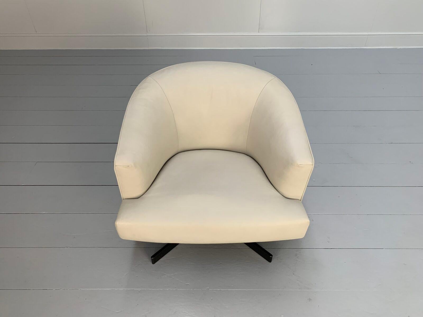Contemporary Minotti “Martin” Armchair – In Ivory “Pelle” Leather For Sale