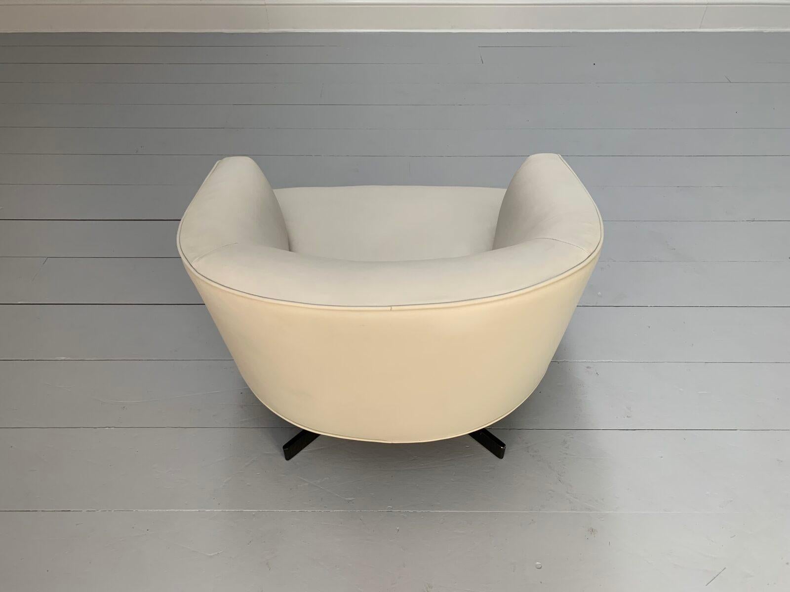 Minotti “Martin” Armchair – In Ivory “Pelle” Leather For Sale 1
