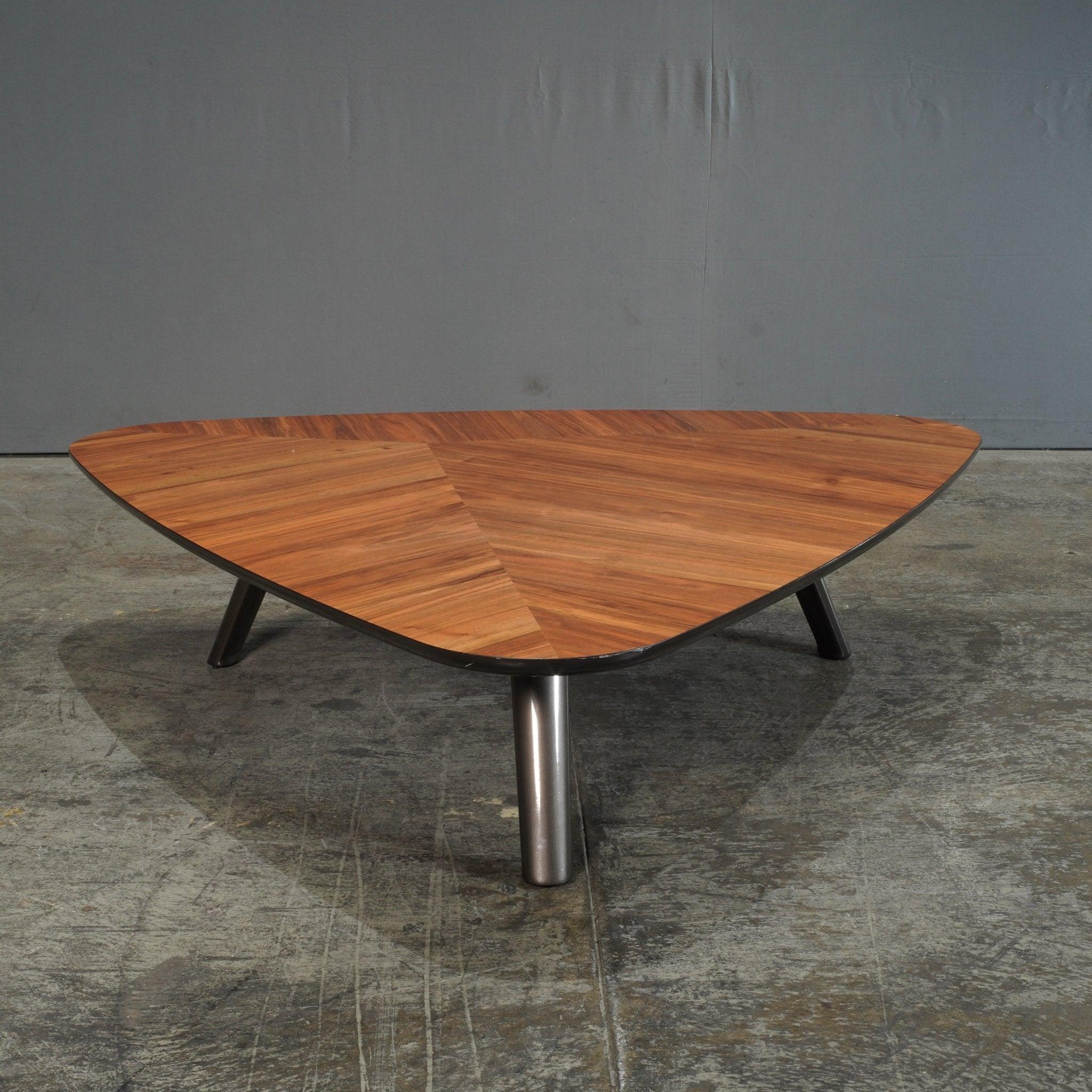 Modern Minotti Sullivan Triangular Coffee Table by Rodolfo Dordoni For Sale