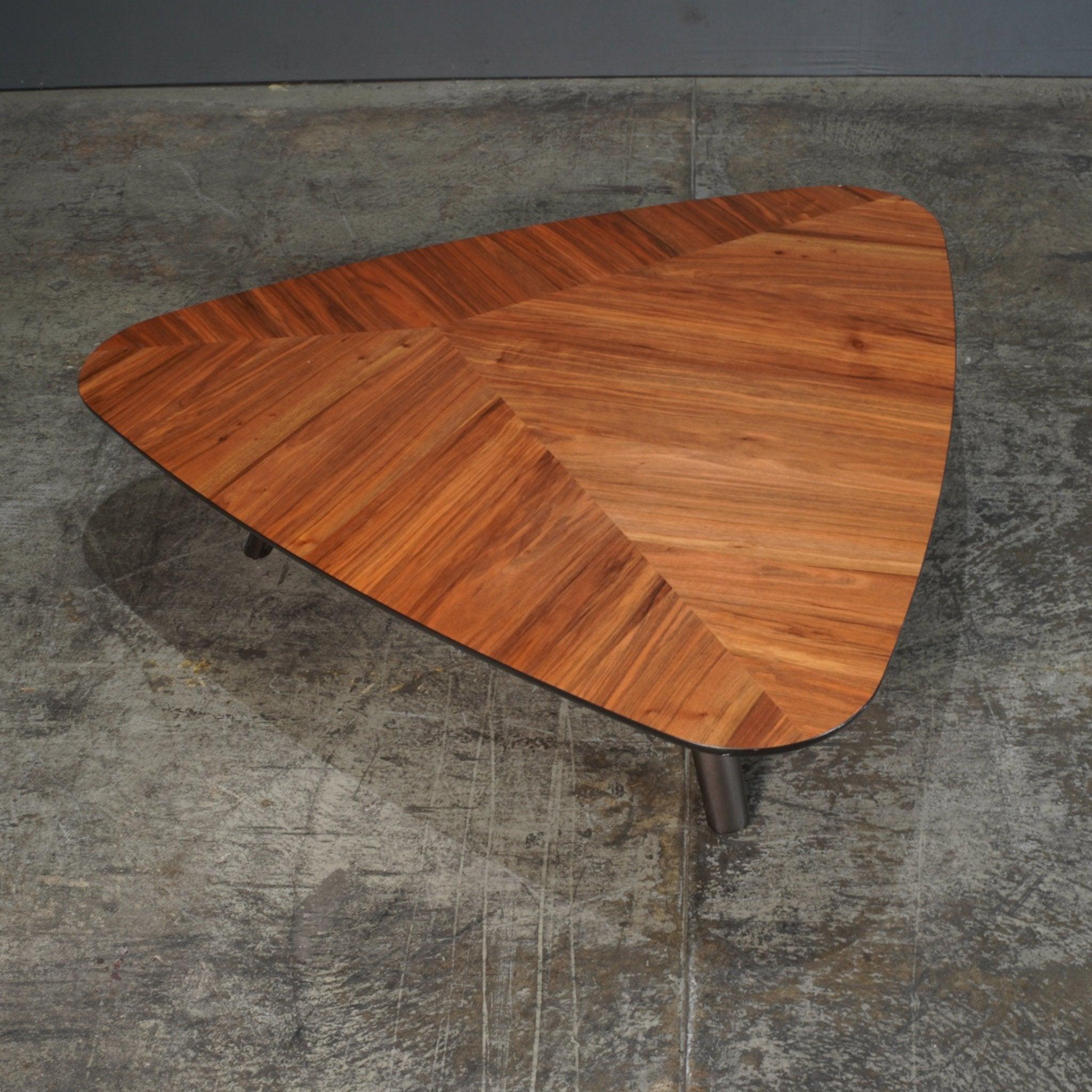 Aluminum Minotti Sullivan Triangular Coffee Table by Rodolfo Dordoni For Sale