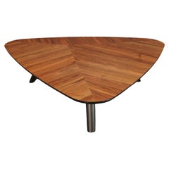 Minotti Sullivan, dreieckiger Couchtisch von Rodolfo Dordoni