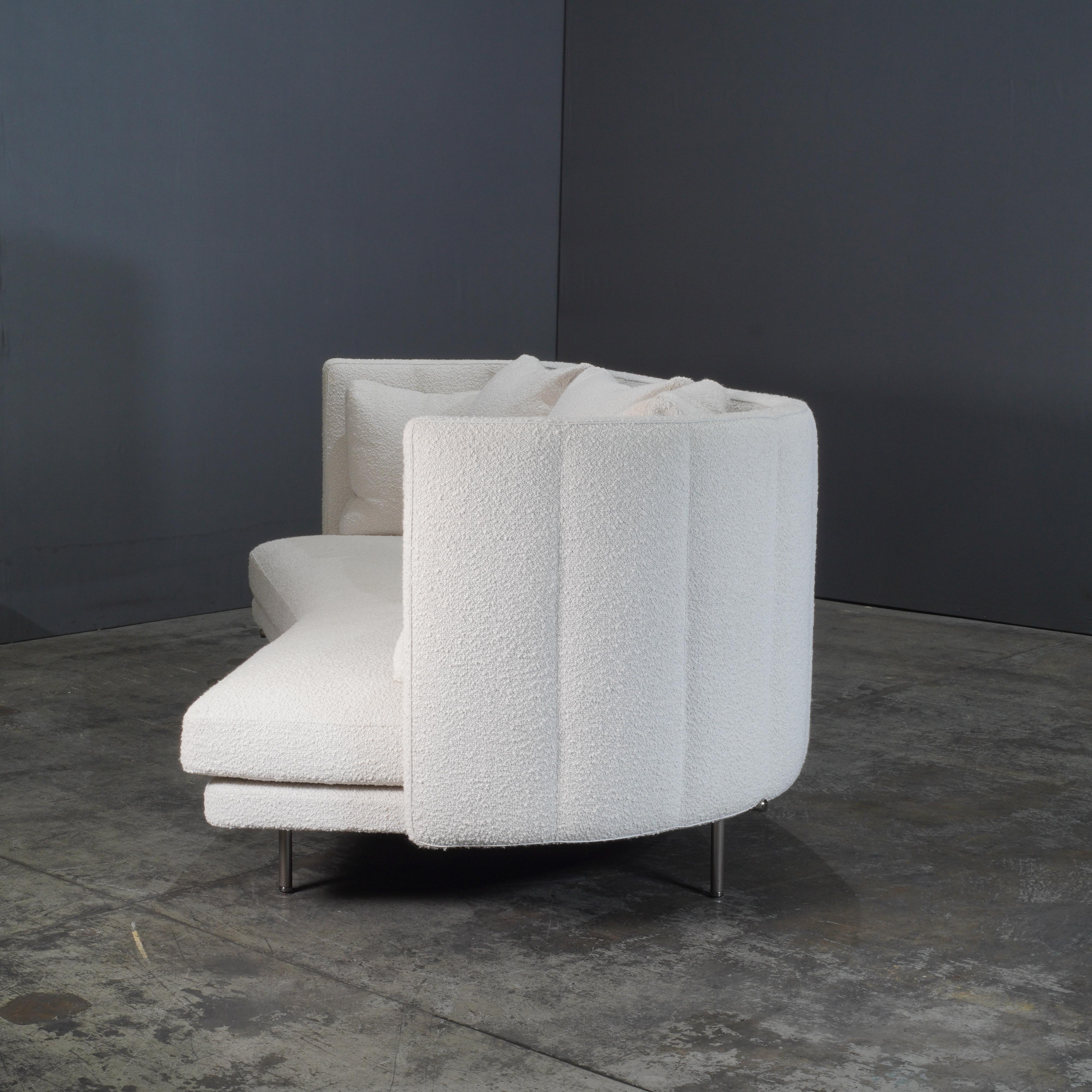 Sofá bajo acodado Minotti Torii en Boucle by Nendo en venta 1